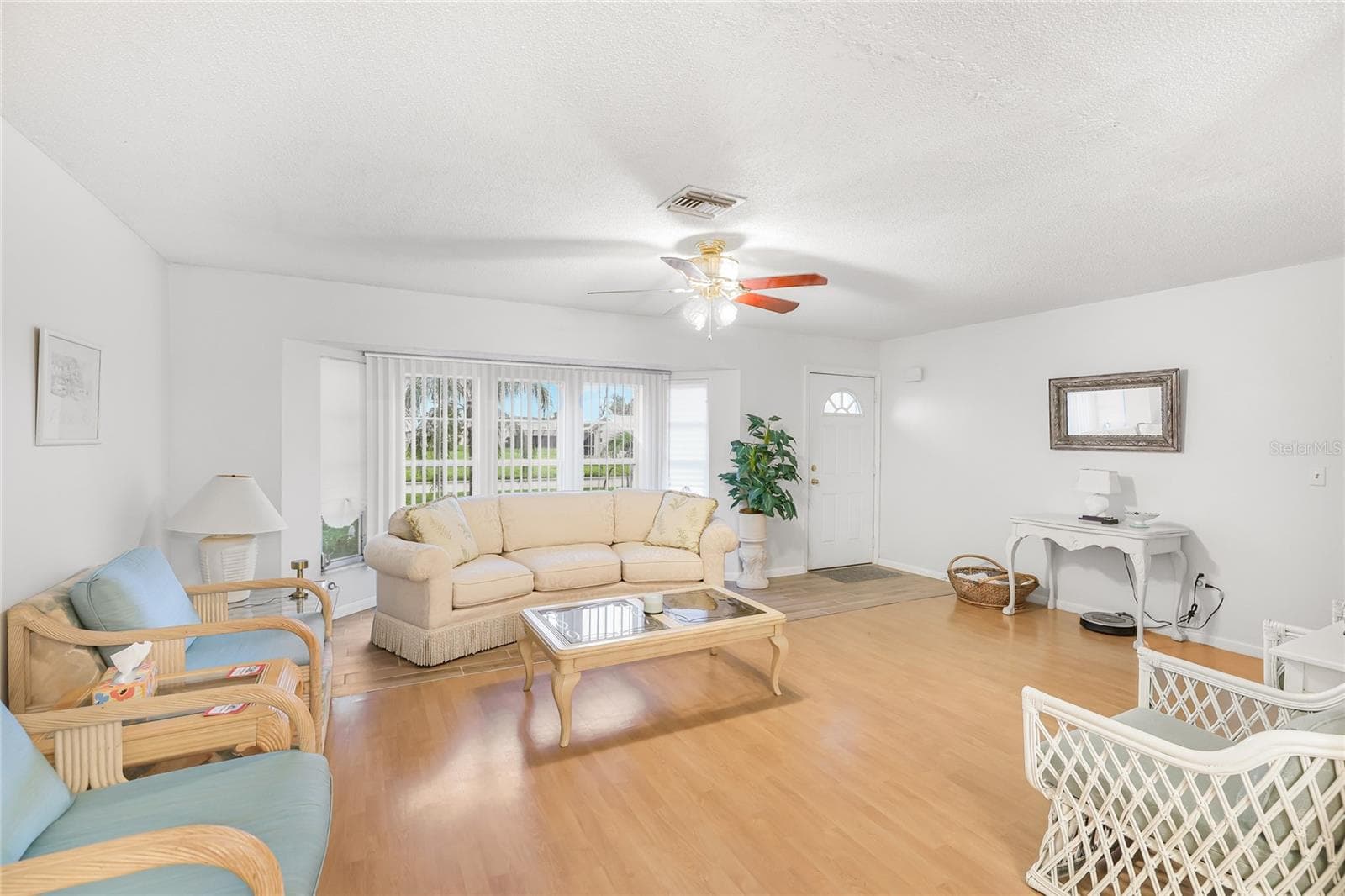 Single Family Residence at 113 ANNAPOLIS LN, ROTONDA WEST, photo 5 of 32