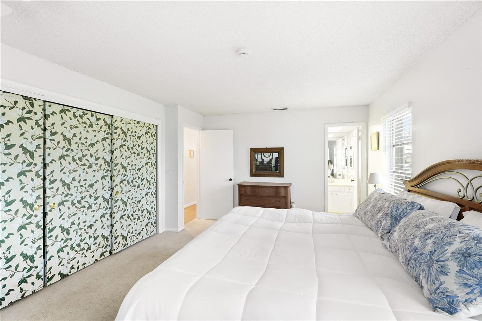 Single Family Residence at 113 ANNAPOLIS LN, ROTONDA WEST, photo 15 of 32