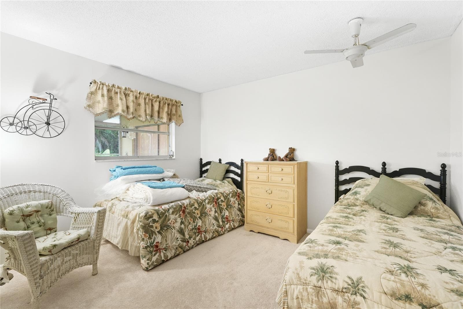 Single Family Residence at 113 ANNAPOLIS LN, ROTONDA WEST, photo 21 of 32