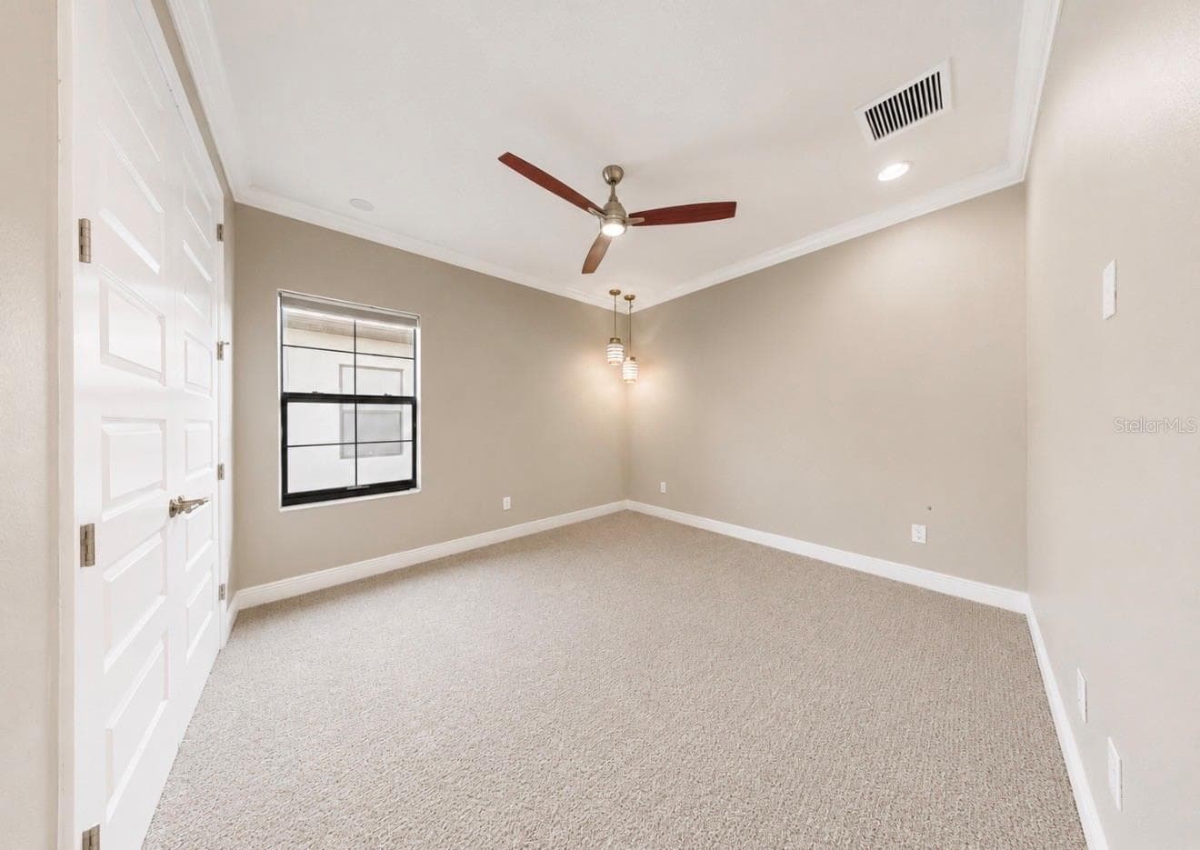 Single Family Residence at 14610 RED CASTLE AVE, LITHIA, photo 49 of 69