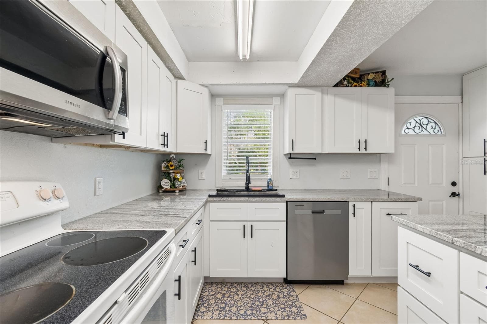Single Family Residence at 18632 ROSEMARY RD, ARIPEKA, photo 13 of 31