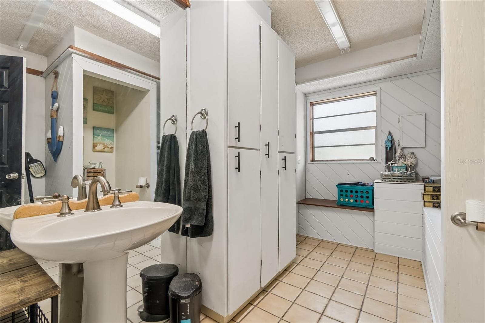 Single Family Residence at 18632 ROSEMARY RD, ARIPEKA, photo 22 of 31