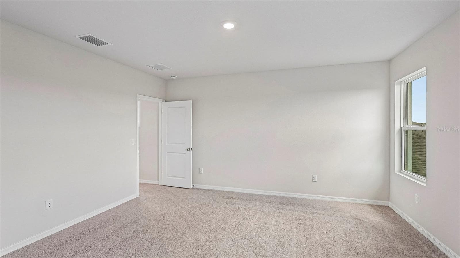 Single Family Residence at 2818 FISHERY CT, LAKEWOOD RANCH, photo 16 of 71