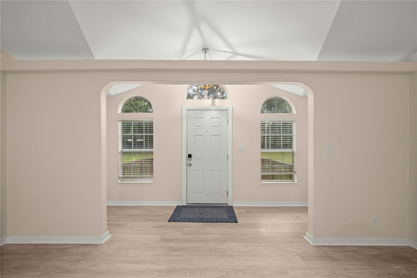 inner front door - 13250 NW 160TH AVE, MORRISTON