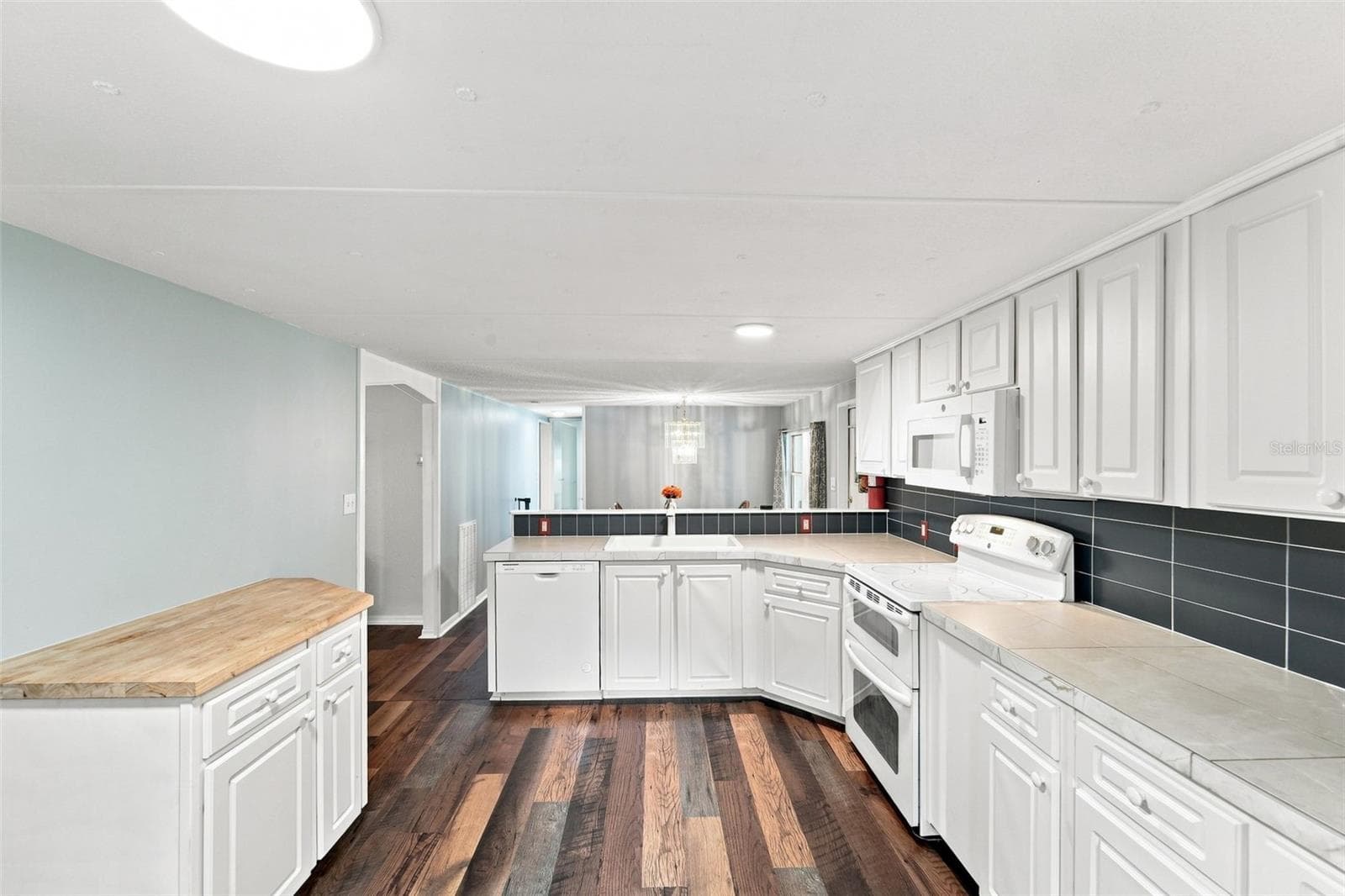 Manufactured Home at 31622 ANOTHER ANNA RD, DELAND, photo 9 of 70