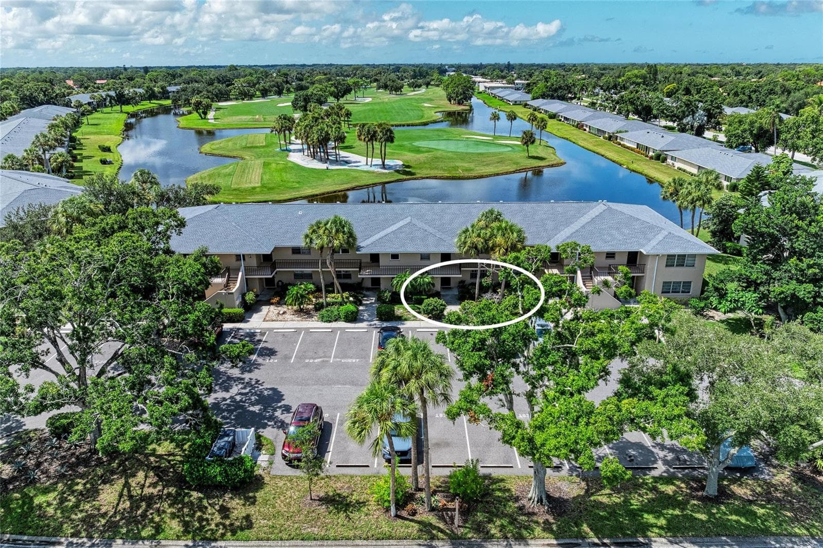 Condominium at 6999 W COUNTRY CLUB DR N #123, SARASOTA, photo 4 of 43