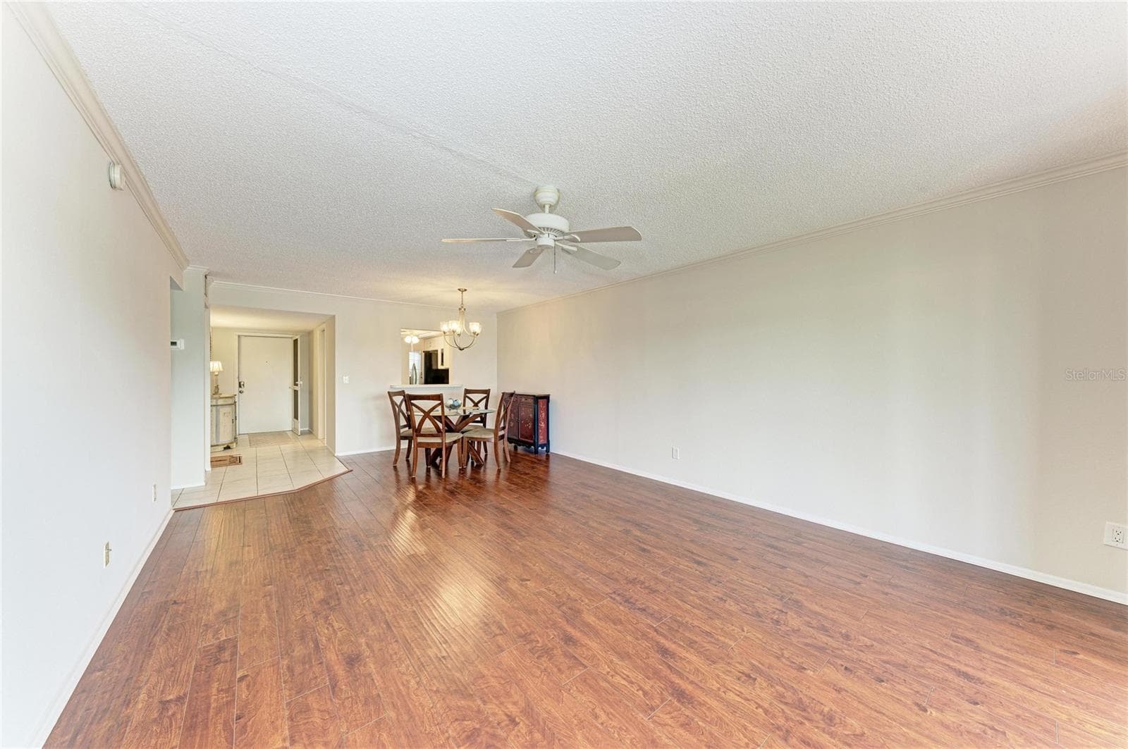 Condominium at 6999 W COUNTRY CLUB DR N #123, SARASOTA, photo 9 of 43