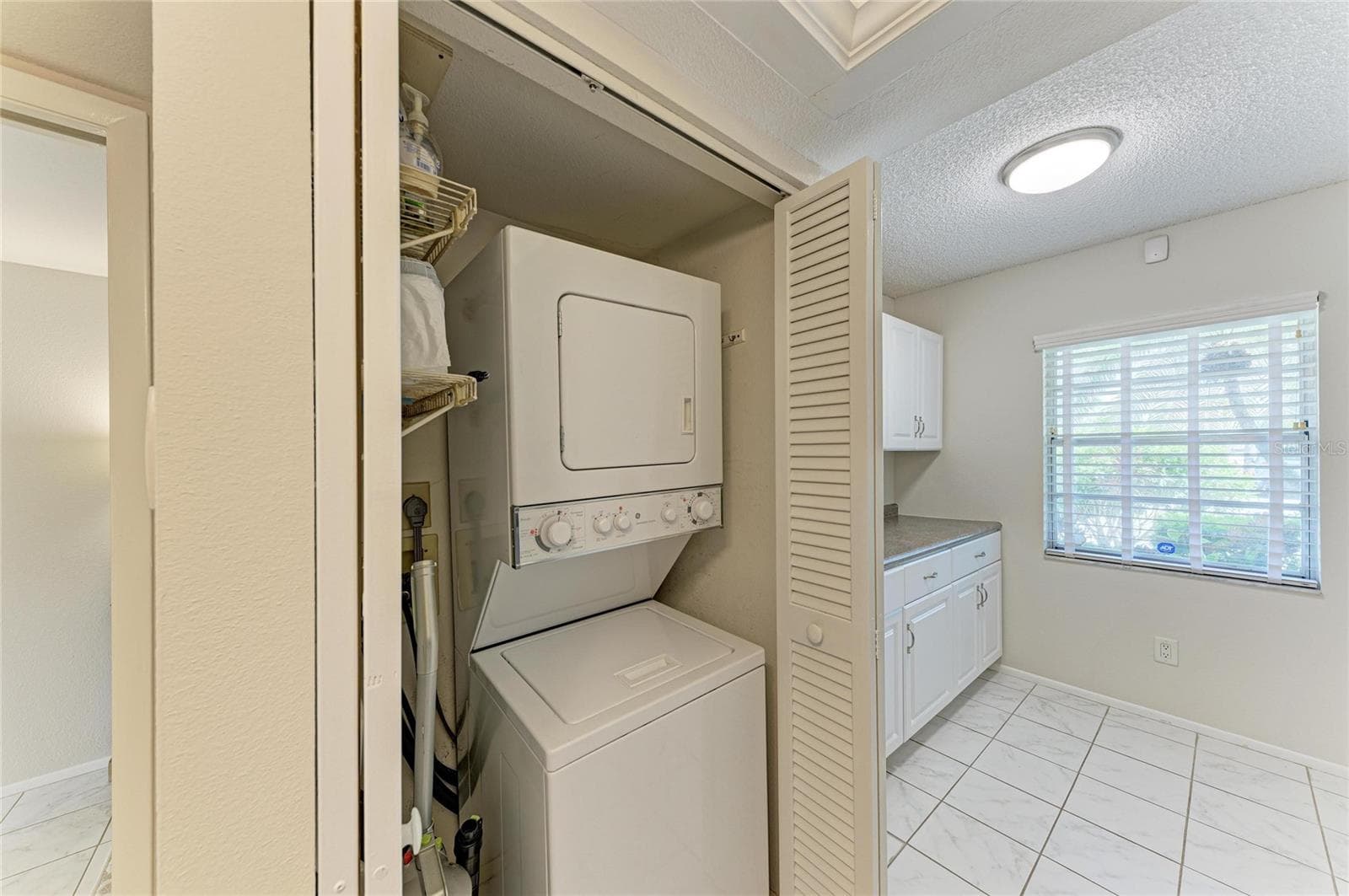 Condominium at 6999 W COUNTRY CLUB DR N #123, SARASOTA, photo 16 of 43