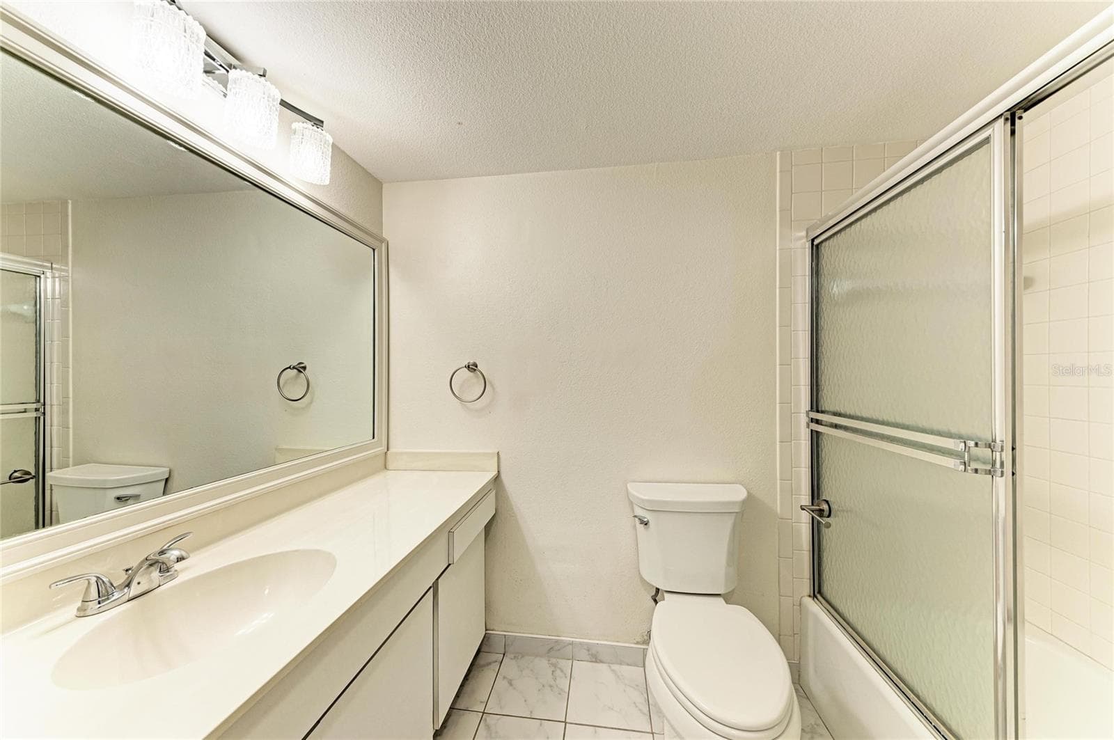 Condominium at 6999 W COUNTRY CLUB DR N #123, SARASOTA, photo 26 of 43