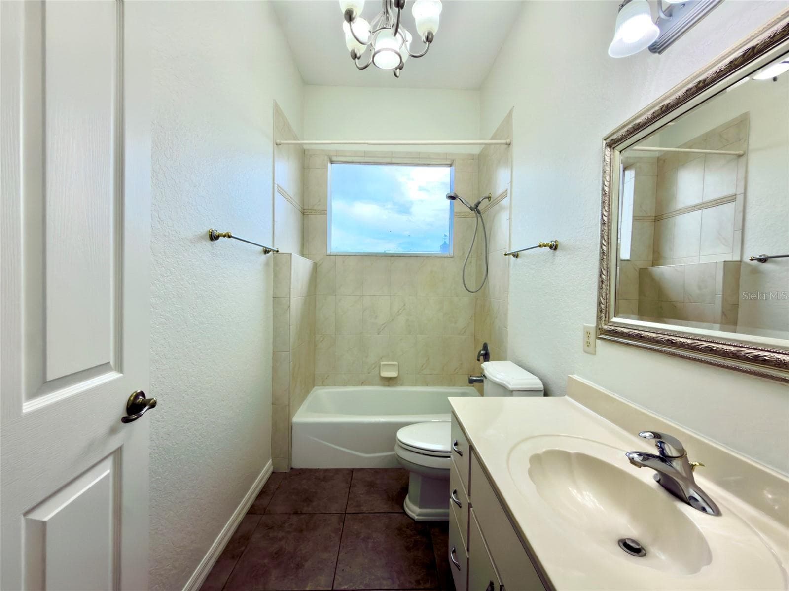 Bathroom 2 - 24087 TWISTER LN, BROOKSVILLE
