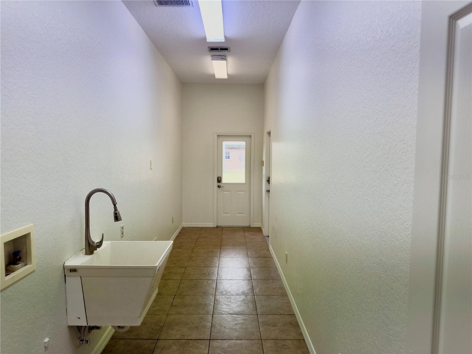Massive Laundry Room - 24087 TWISTER LN, BROOKSVILLE