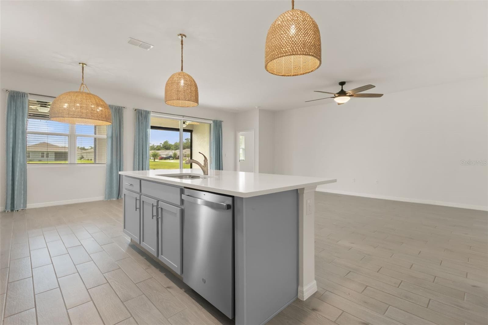 Single Family Residence at 1545 DELPHI WAY, NEW SMYRNA BEACH, photo 8 of 32