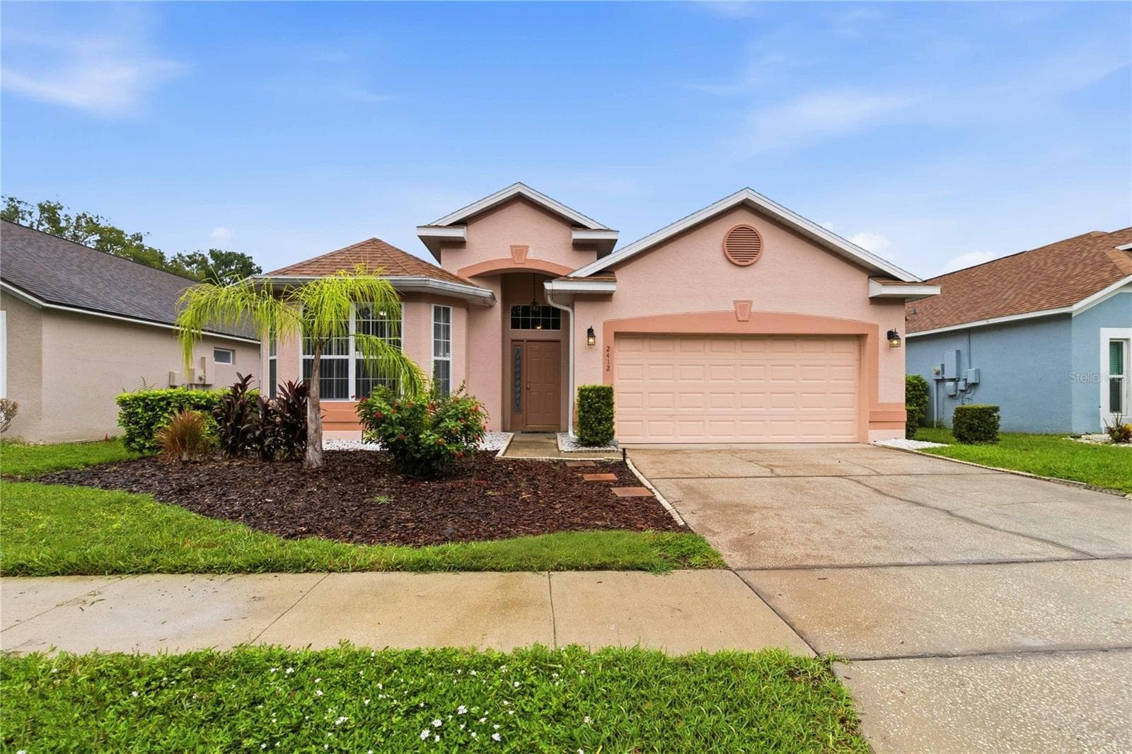 2412 RUNYON CIR