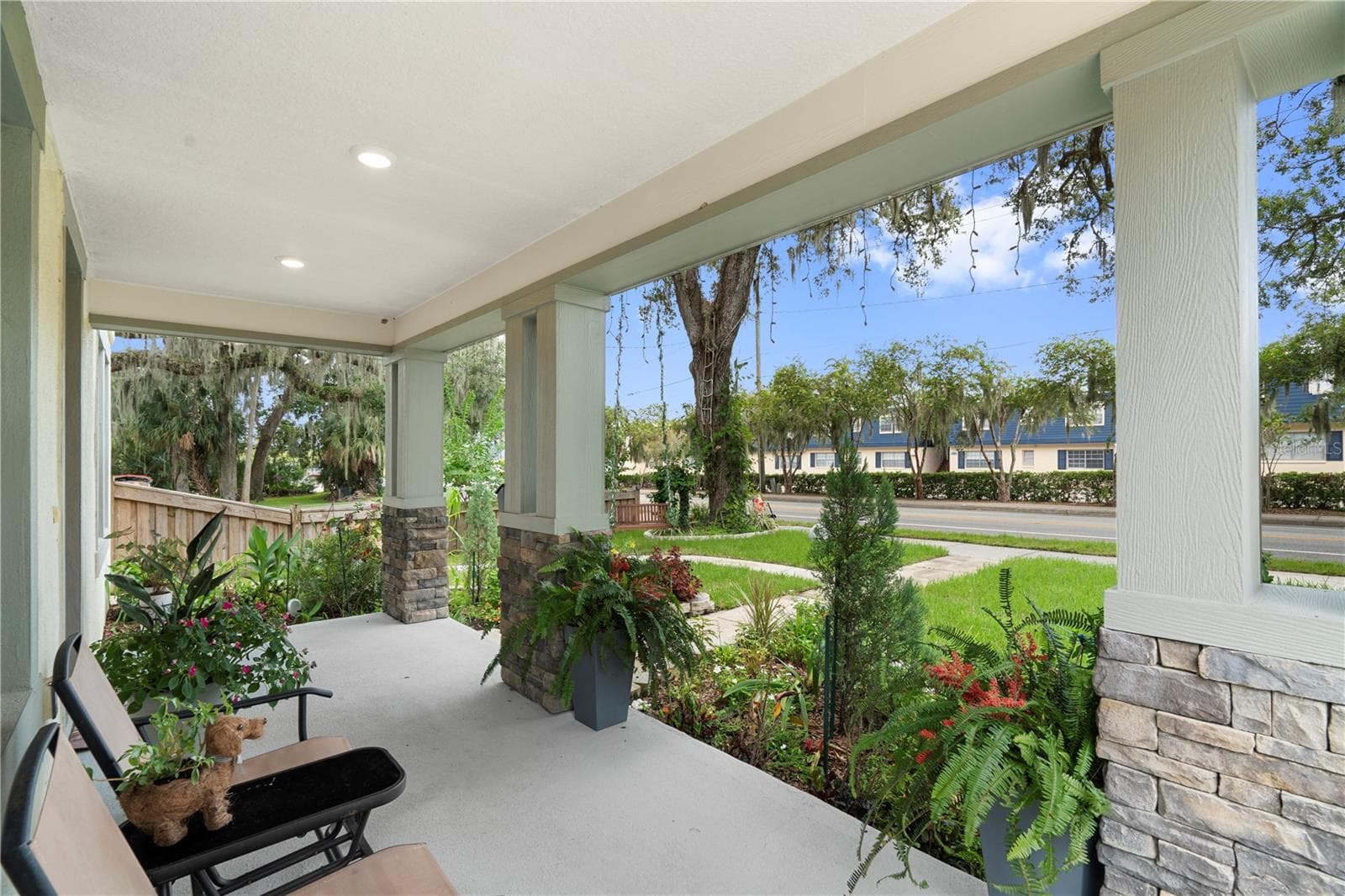 Single Family Residence at 1415 CRYSTAL LAKE DR, LAKELAND, photo 3 of 63
