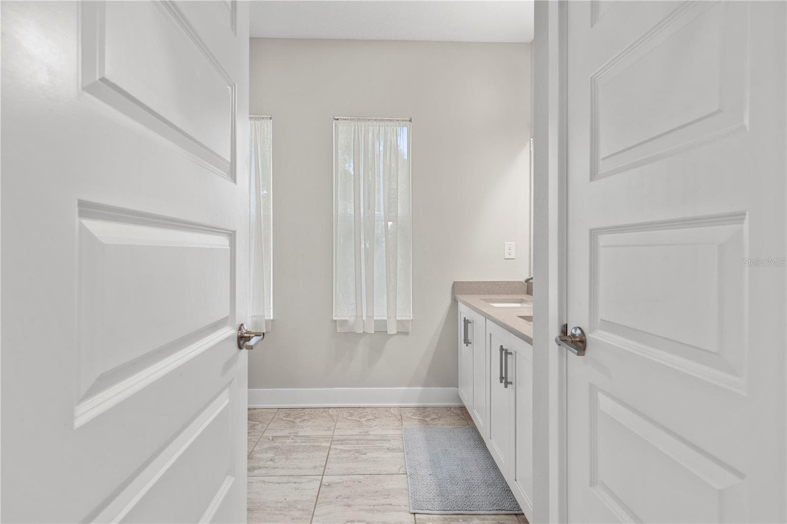 Single Family Residence at 1415 CRYSTAL LAKE DR, LAKELAND, photo 28 of 63