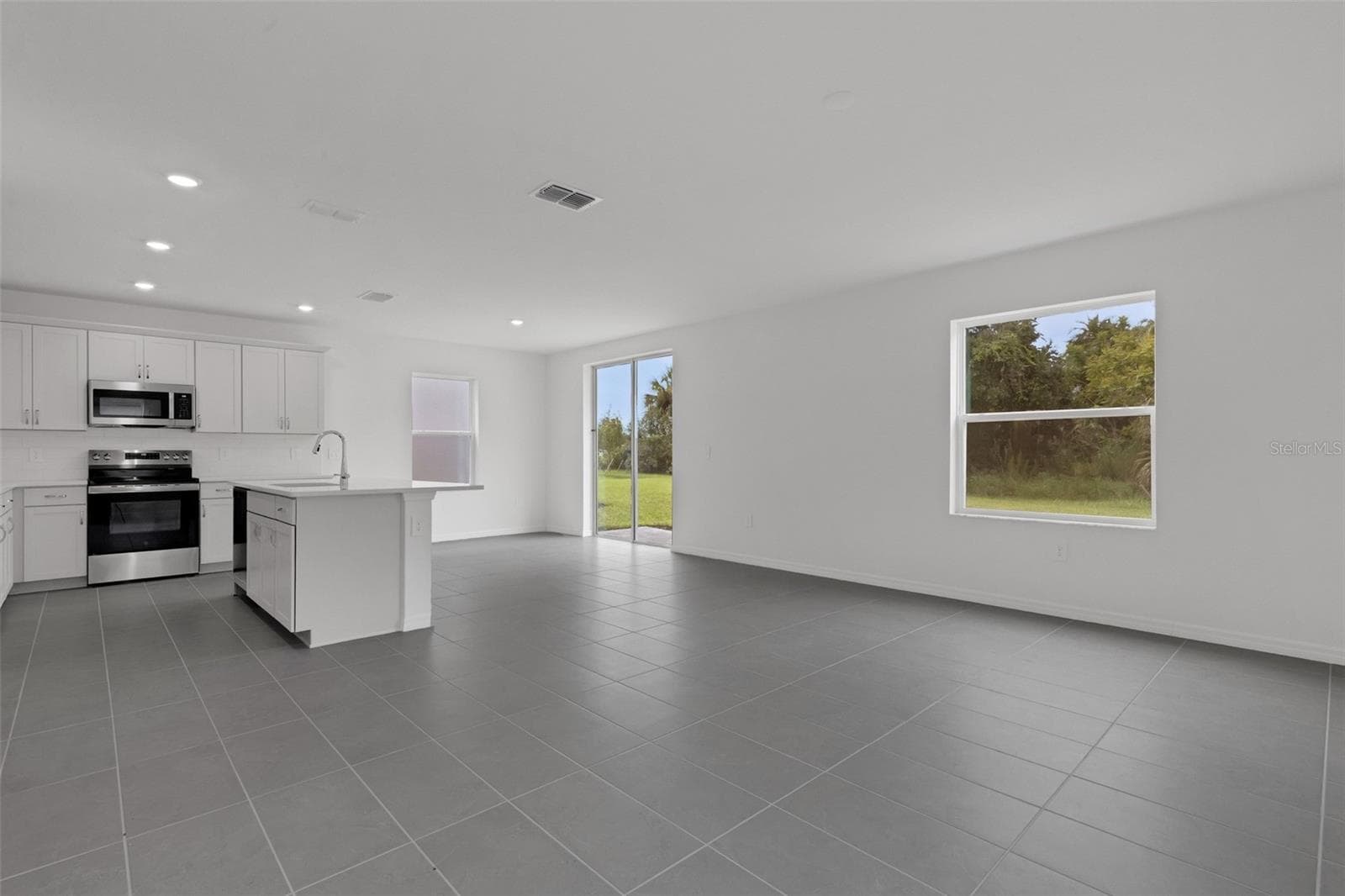 Single Family Residence at 4328 OUTHAUL RUN, PALMETTO, photo 5 of 55