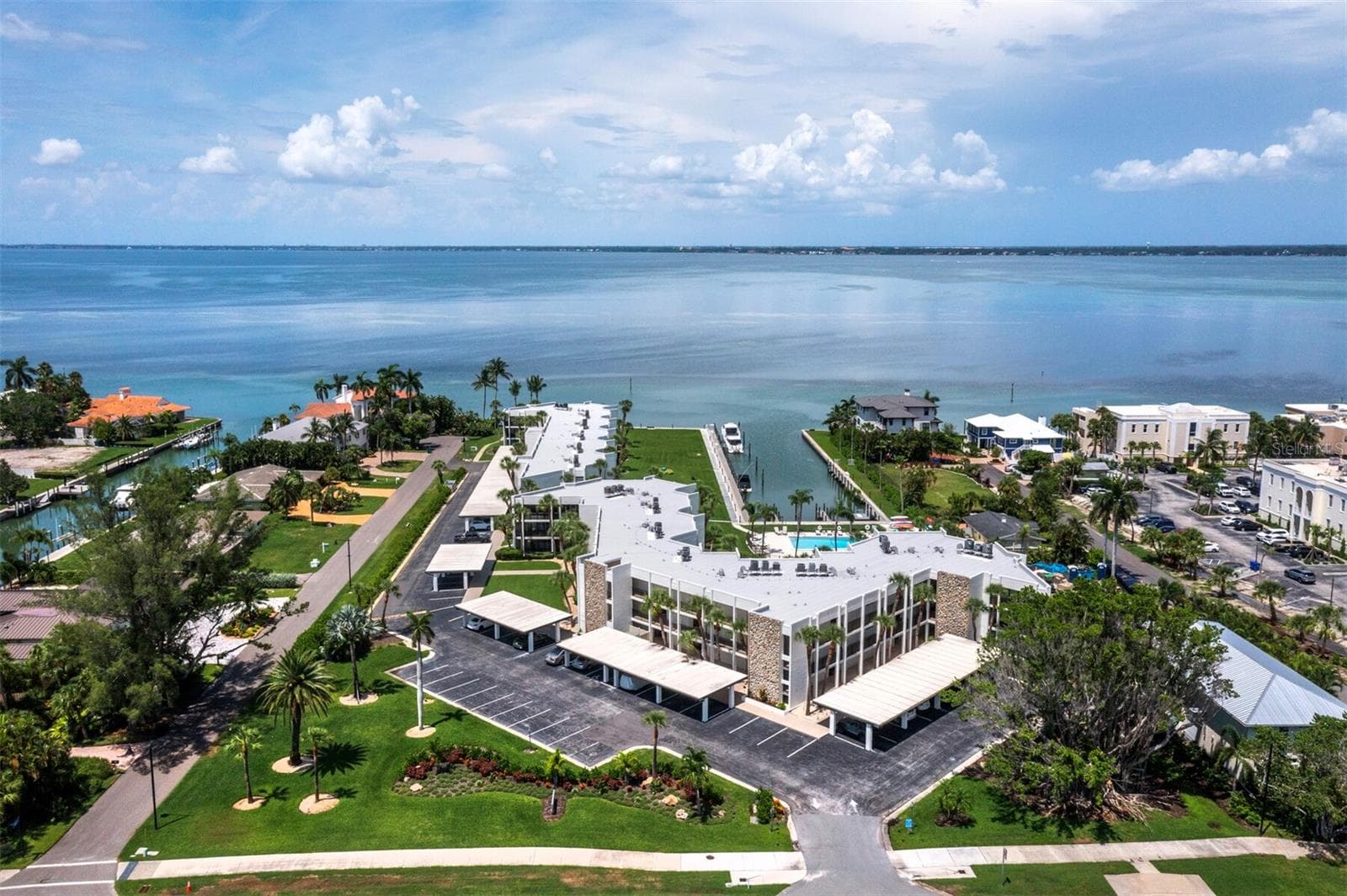 Bay Harbour: a well maintained 39 unit condominium complex on the very desireable south end of Longboat Key! - 448 GULF OF MEXICO DR #A104, LONGBOAT KEY