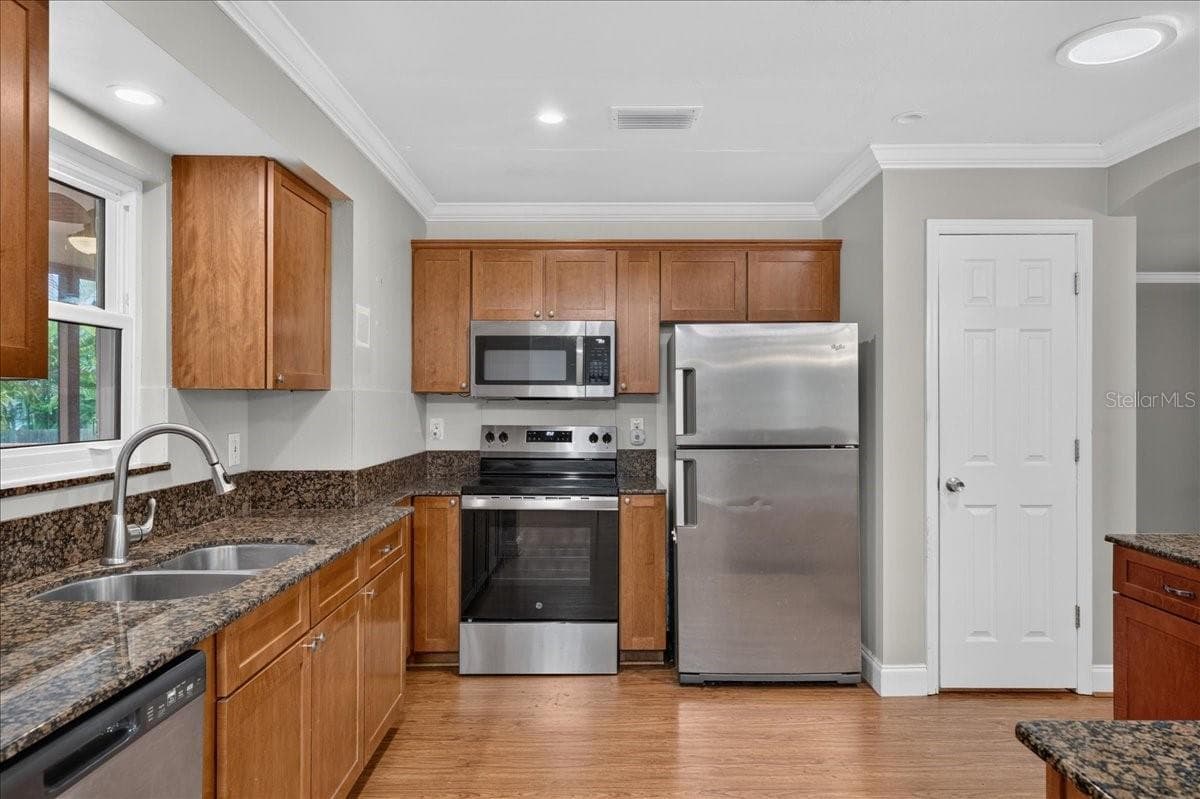Single Family Residence at 1221 E LIME ST, TARPON SPRINGS, photo 11 of 50