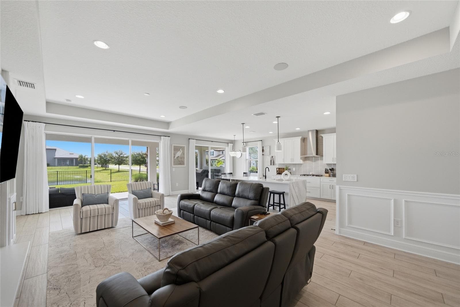 Single Family Residence at 4815 HONEY DEW LN, BRADENTON, photo 12 of 57