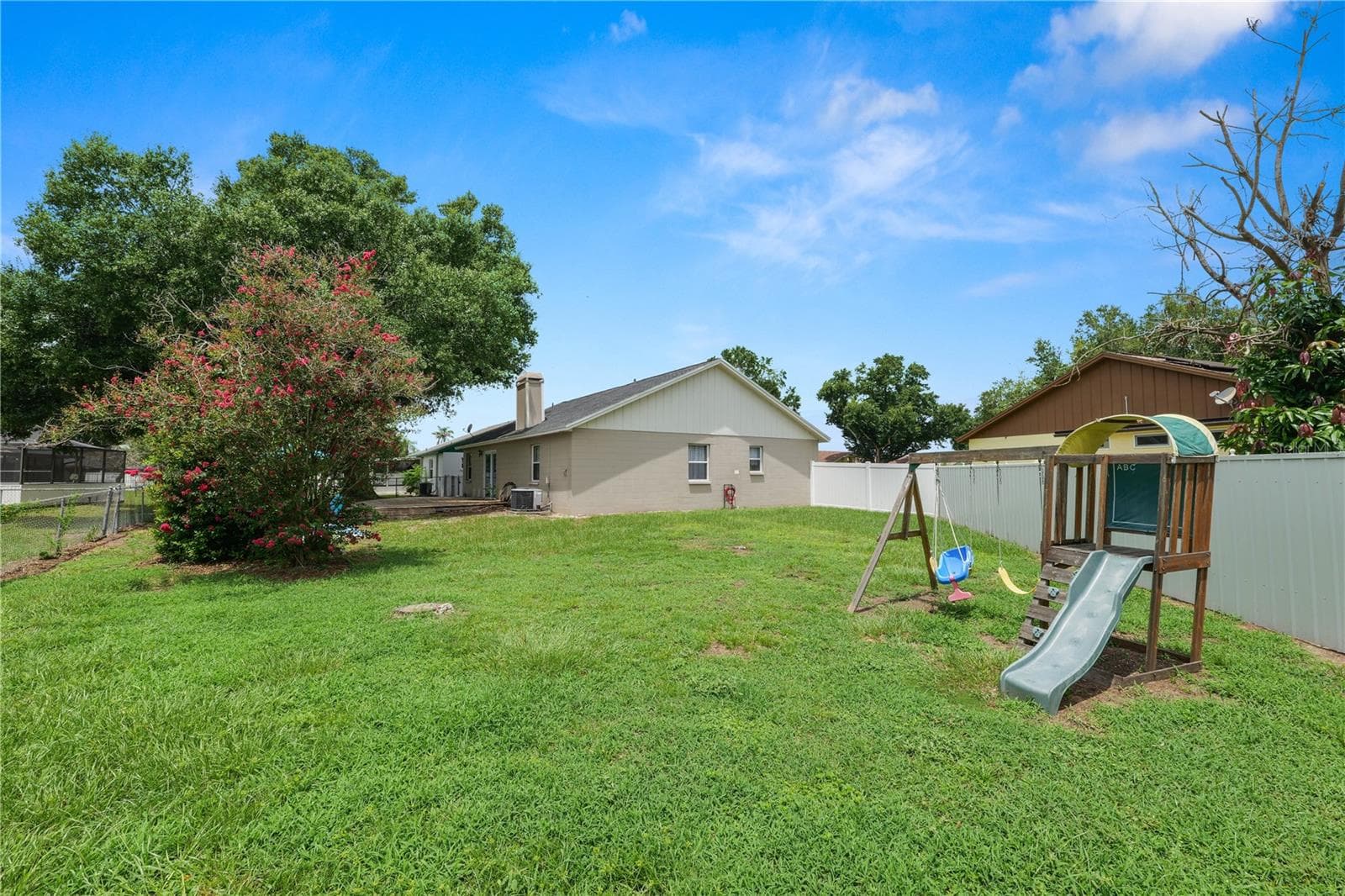 Single Family Residence at 6201 VINTAGE DR, LAKELAND, photo 32 of 41