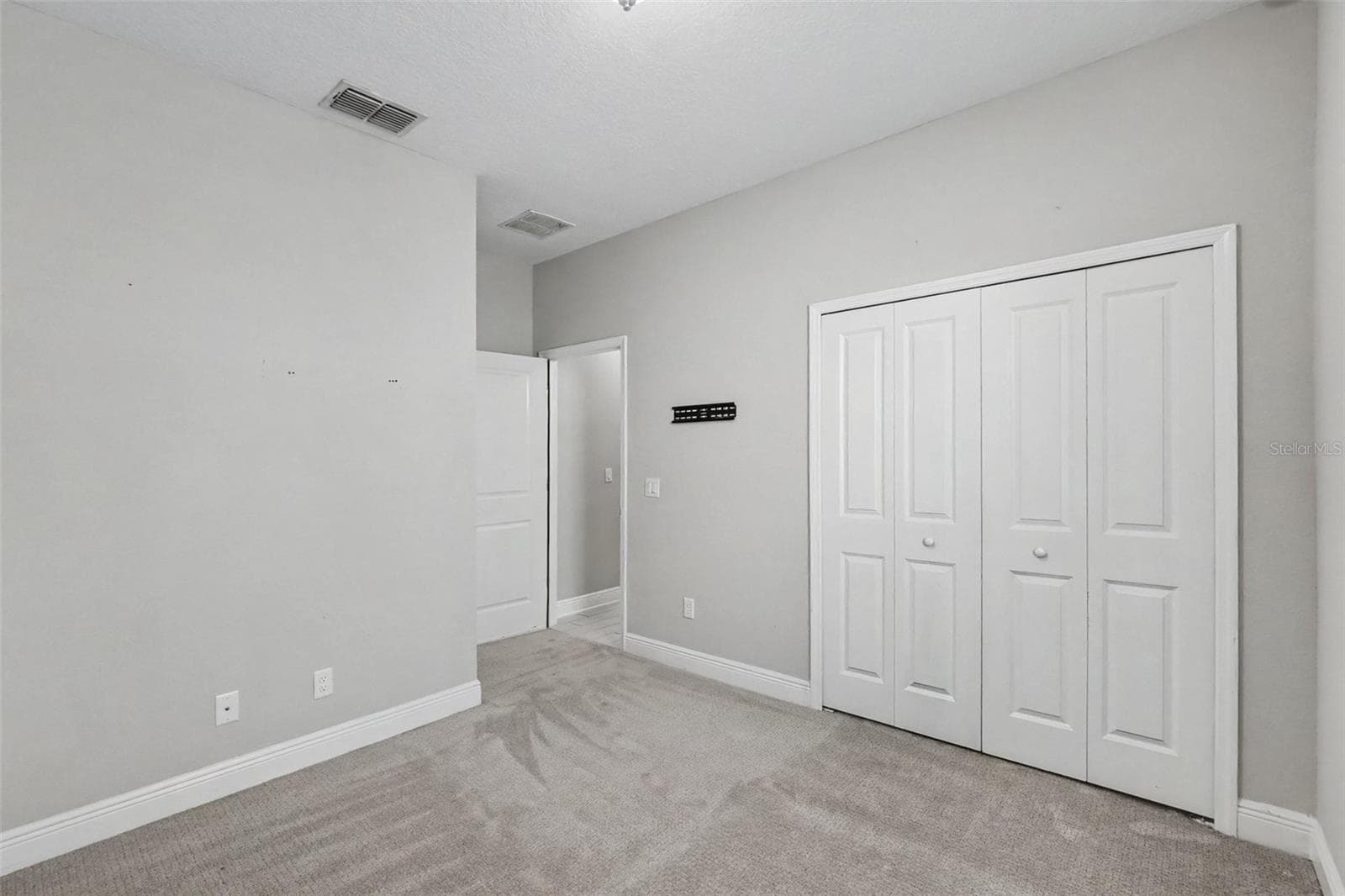Single Family Residence at 10314 BERRYESSA AVE, RIVERVIEW, photo 13 of 17