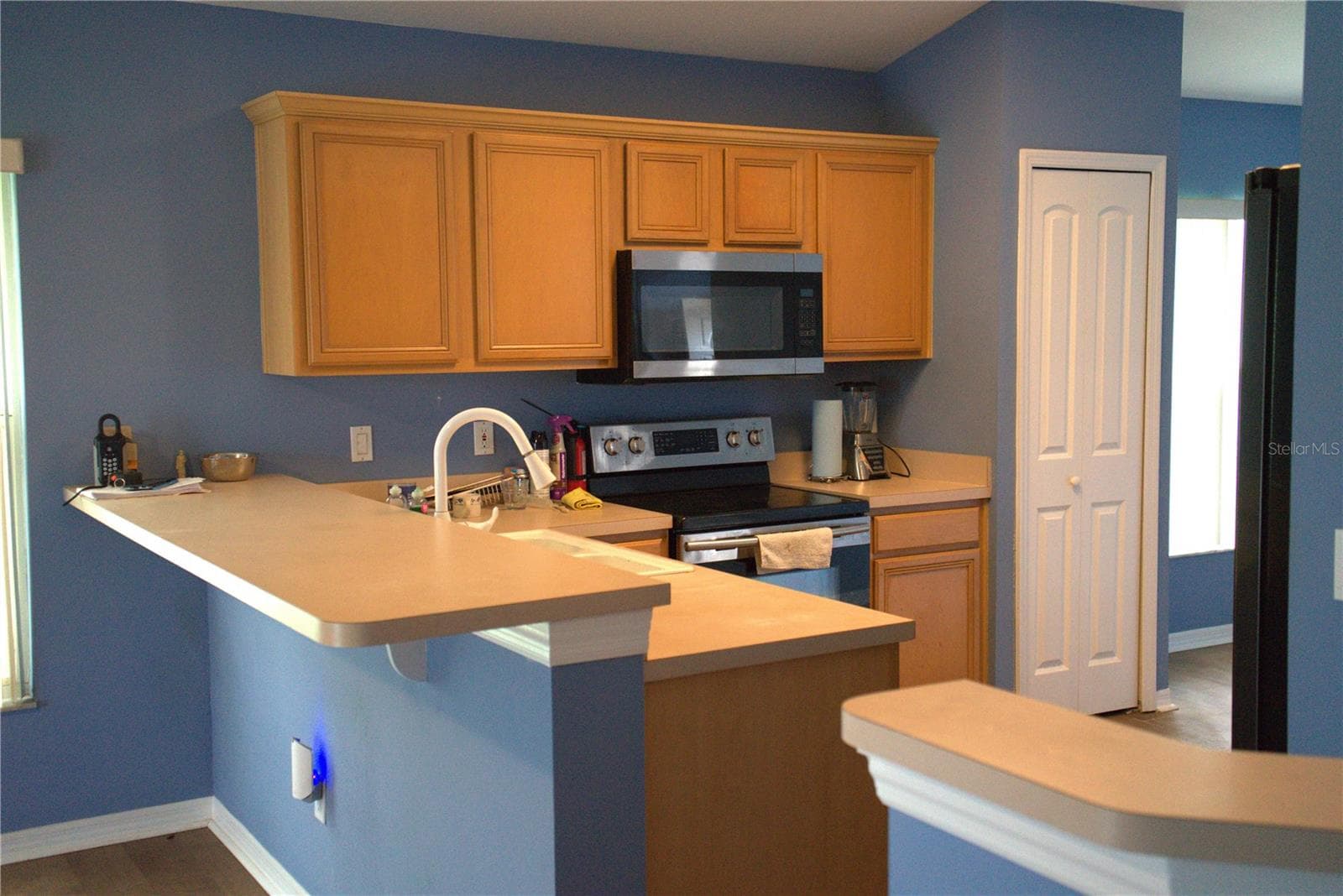 Single Family Residence at 209 WESTMORELAND CIR, KISSIMMEE, photo 4 of 17
