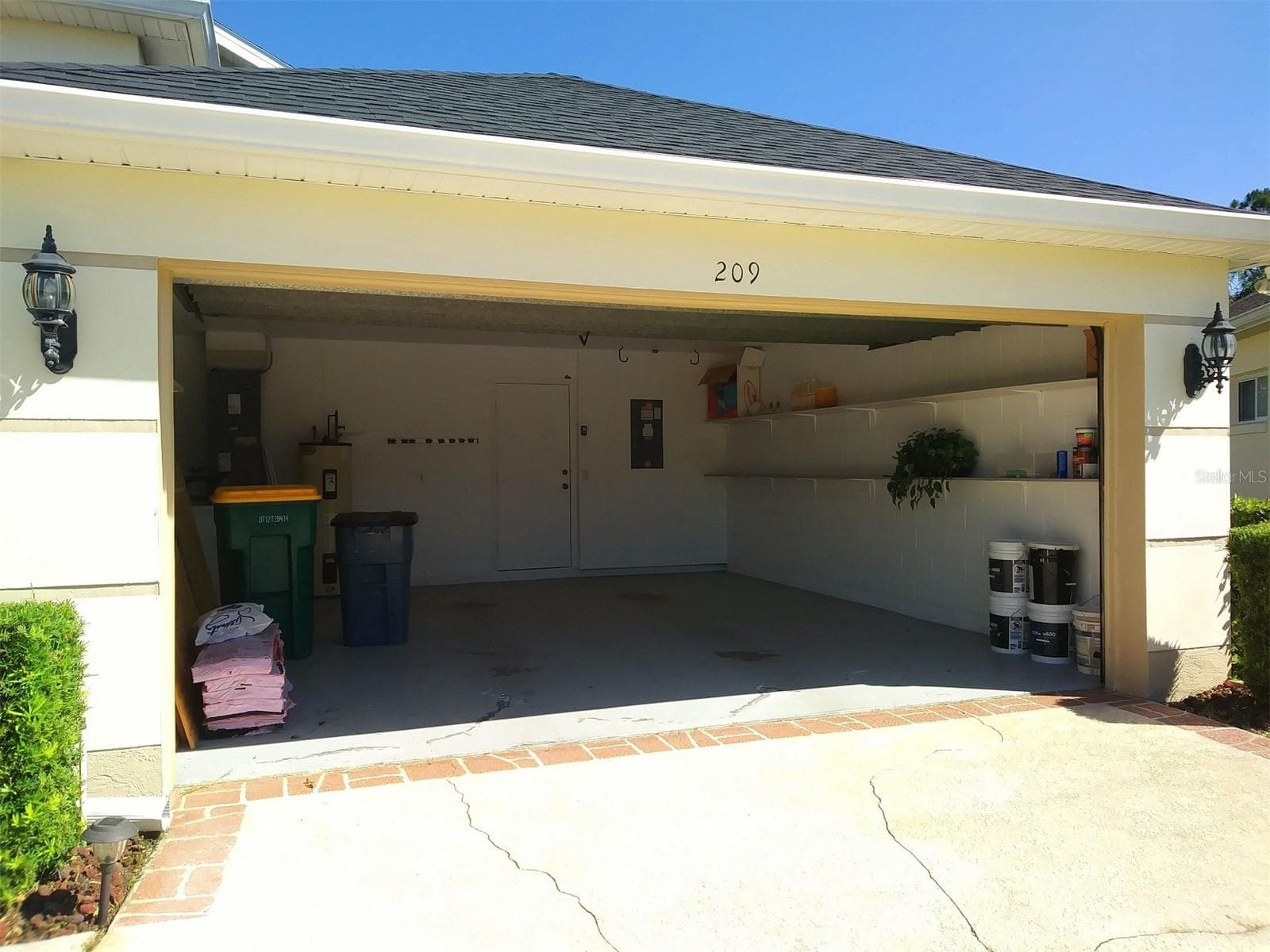 Single Family Residence at 209 WESTMORELAND CIR, KISSIMMEE, photo 11 of 17