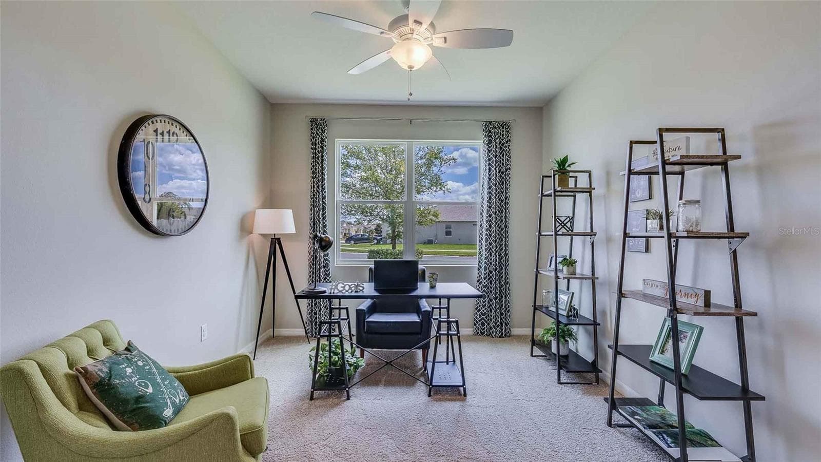 Single Family Residence at 18111 TAVERNSIDE TRL, LAKEWOOD RANCH, photo 11 of 31