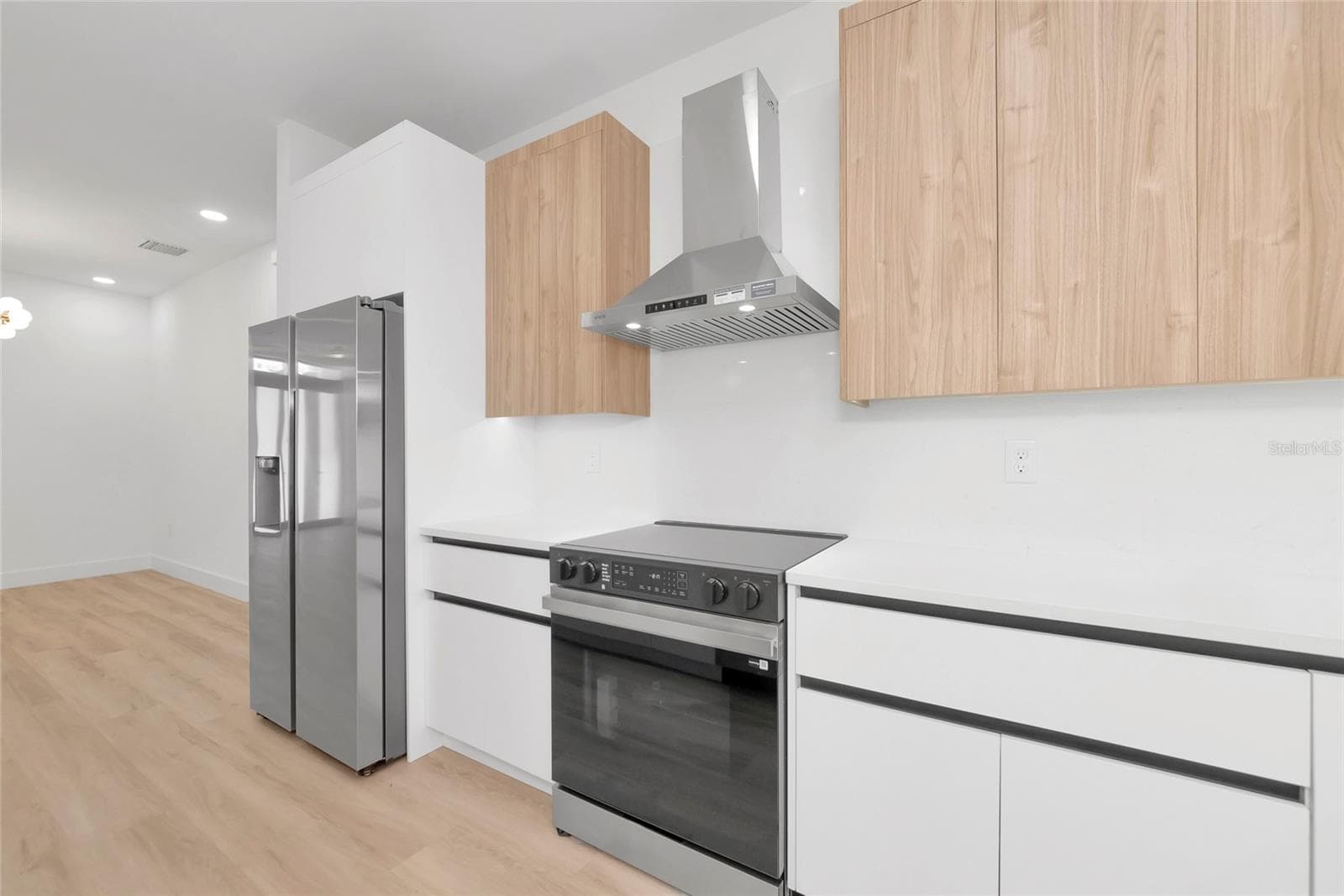 Kitchen - 1274 RONALD ST, NORTH PORT
