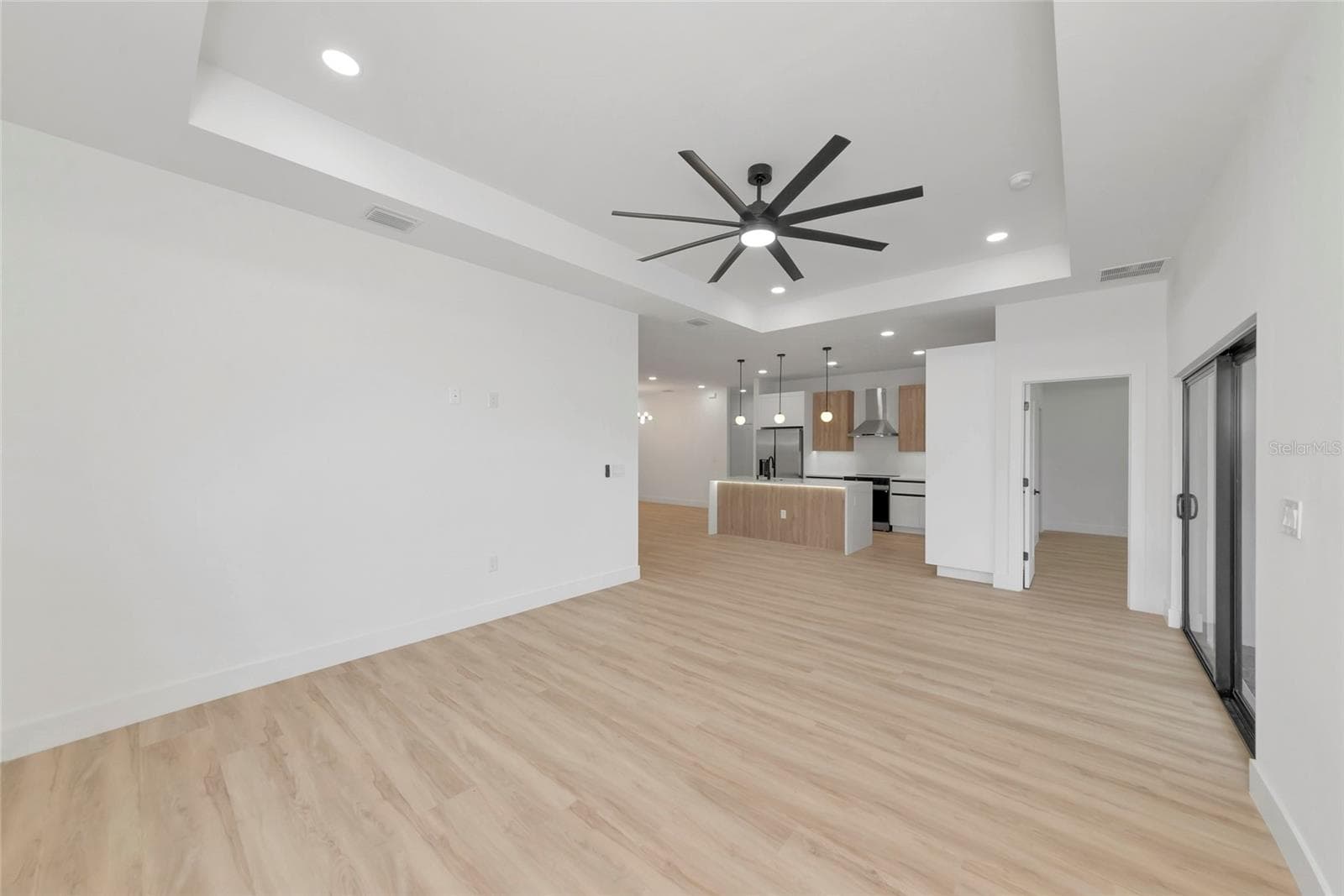 Family Room Facing the Kitchen - 1274 RONALD ST, NORTH PORT