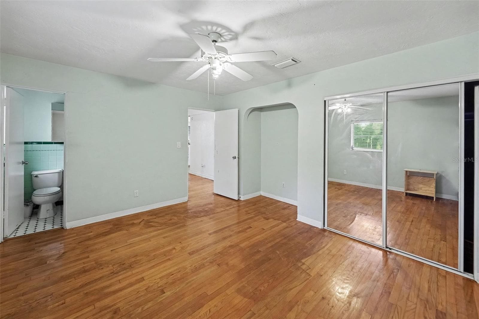 Single Family Residence at 6415 2ND AVE N, ST PETERSBURG, photo 10 of 27