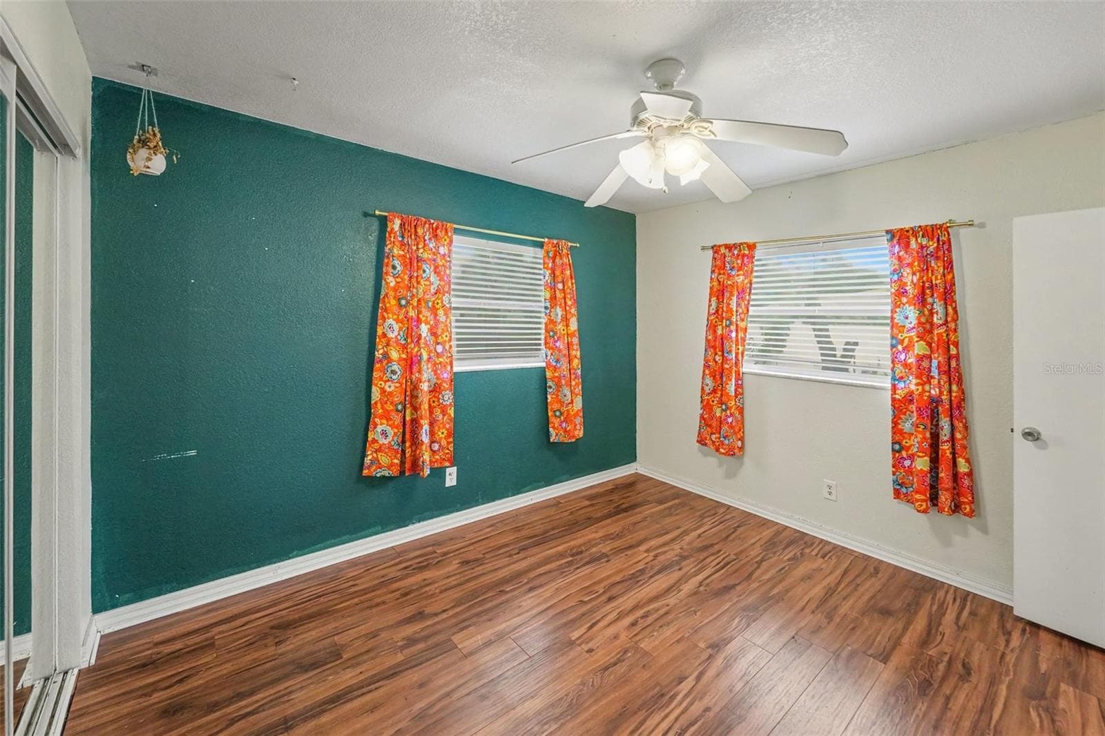 Single Family Residence at 6415 2ND AVE N, ST PETERSBURG, photo 17 of 27