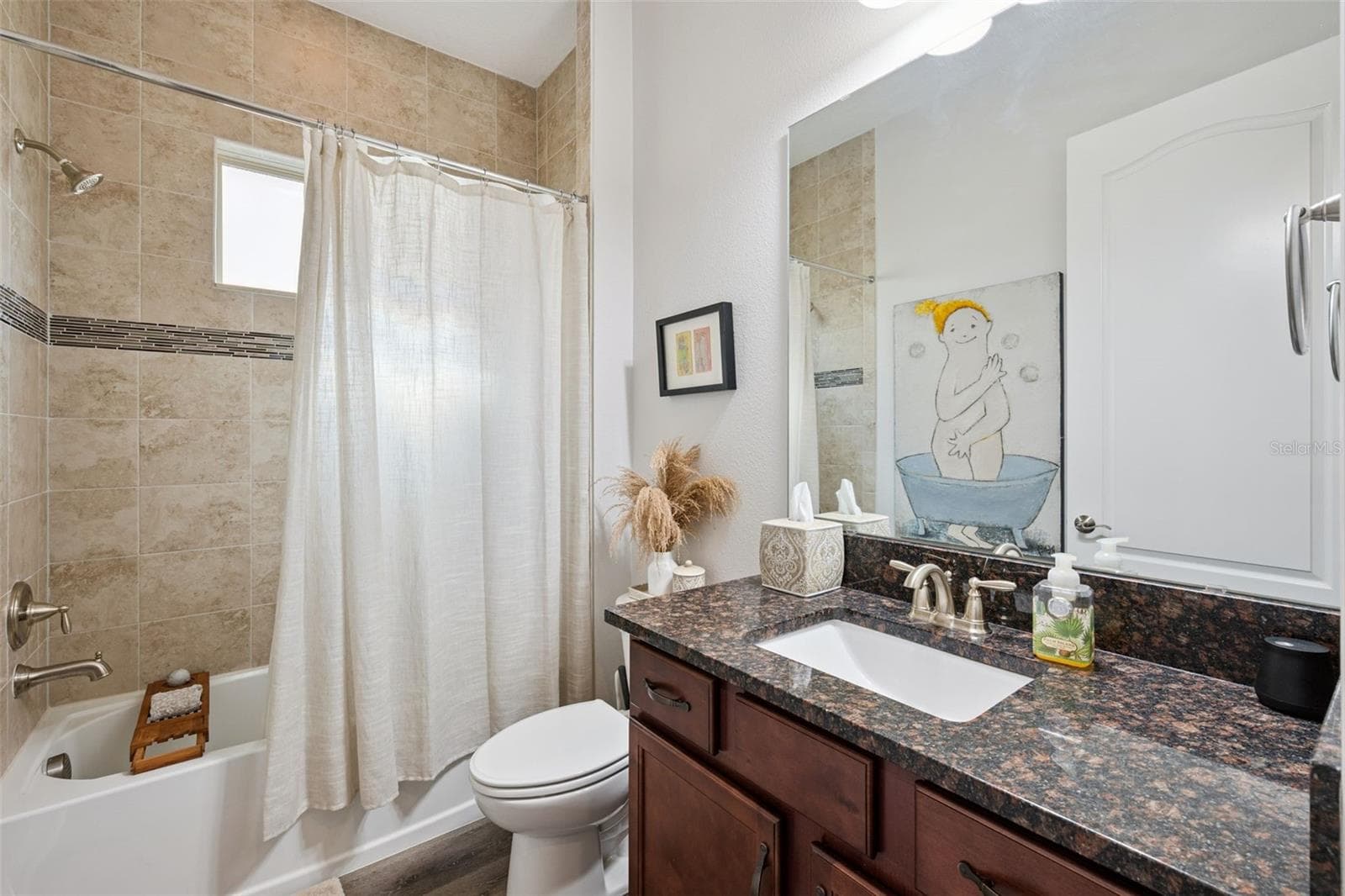 Downstairs Guest Full Bath - 14156 ALAFAYA OAK BND, ORLANDO