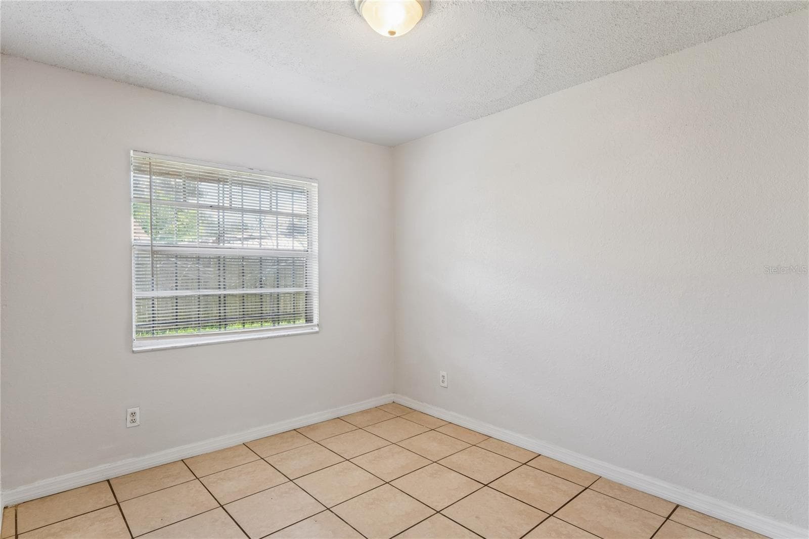 Single Family Residence at 9608 N 10TH ST, TAMPA, photo 13 of 23