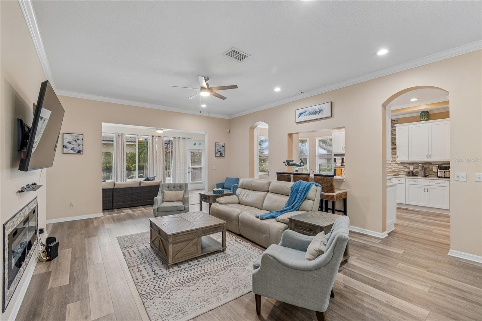 Single Family Residence at 1119 VILLEROY DR, SUN CITY CENTER, photo 12 of 63