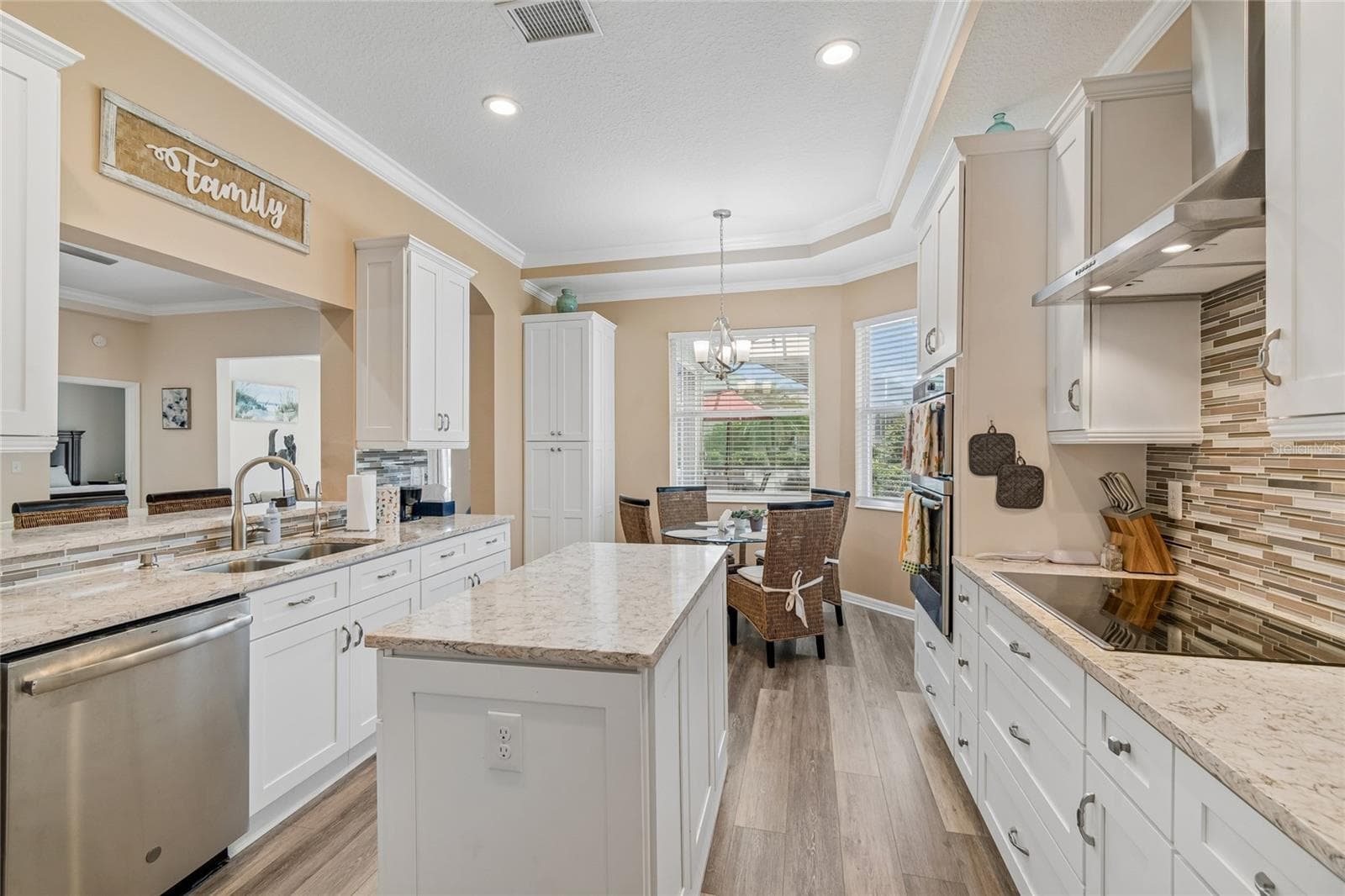 Single Family Residence at 1119 VILLEROY DR, SUN CITY CENTER, photo 20 of 63
