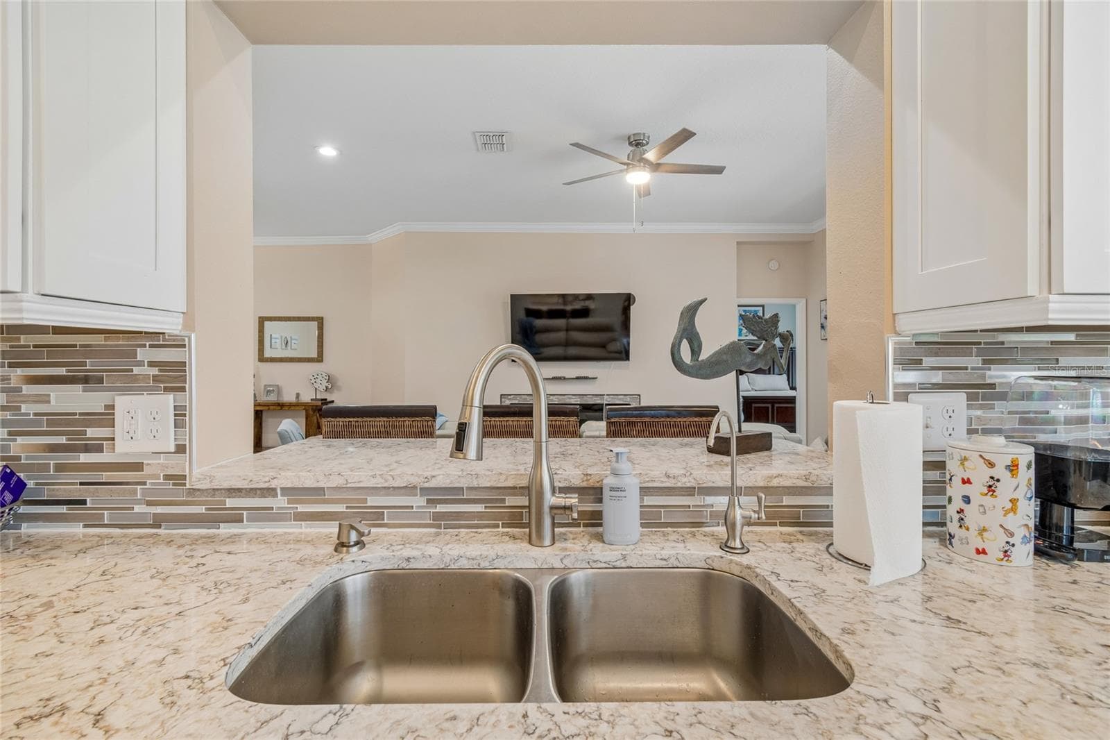 Single Family Residence at 1119 VILLEROY DR, SUN CITY CENTER, photo 23 of 63