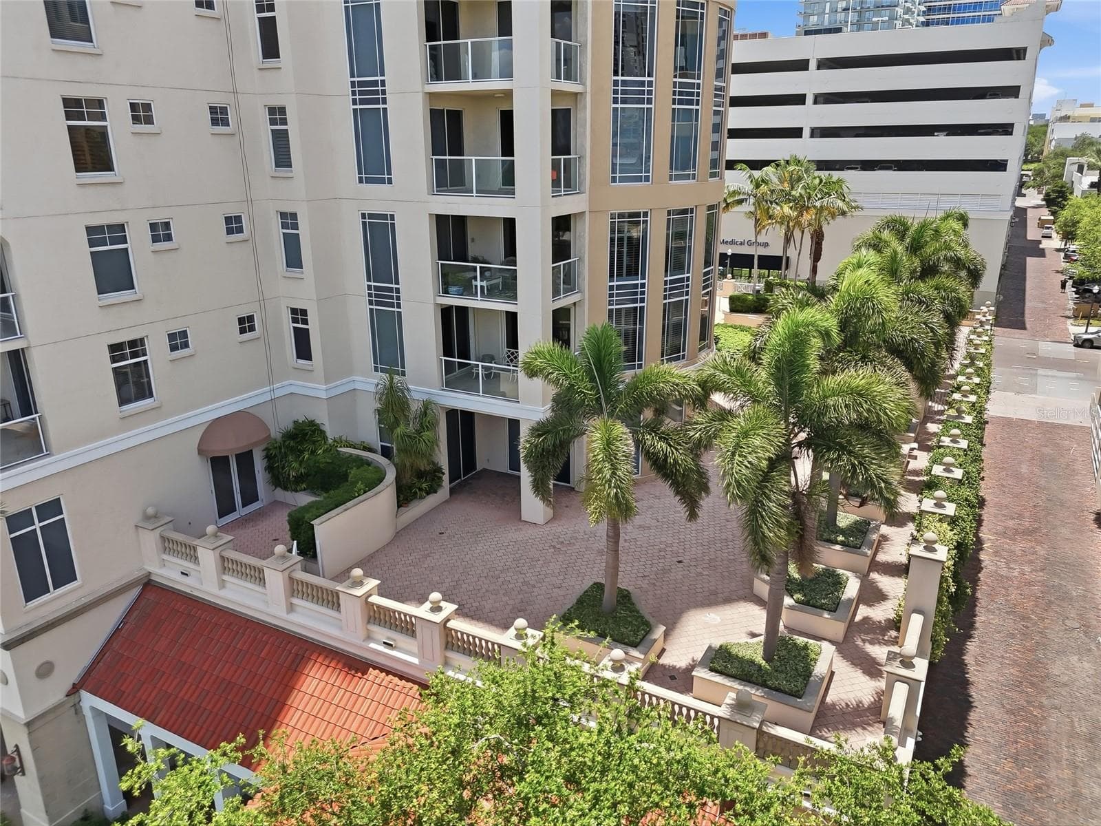 4,000 sqft of Private terrace - 100 BEACH DR NE #301, ST PETERSBURG