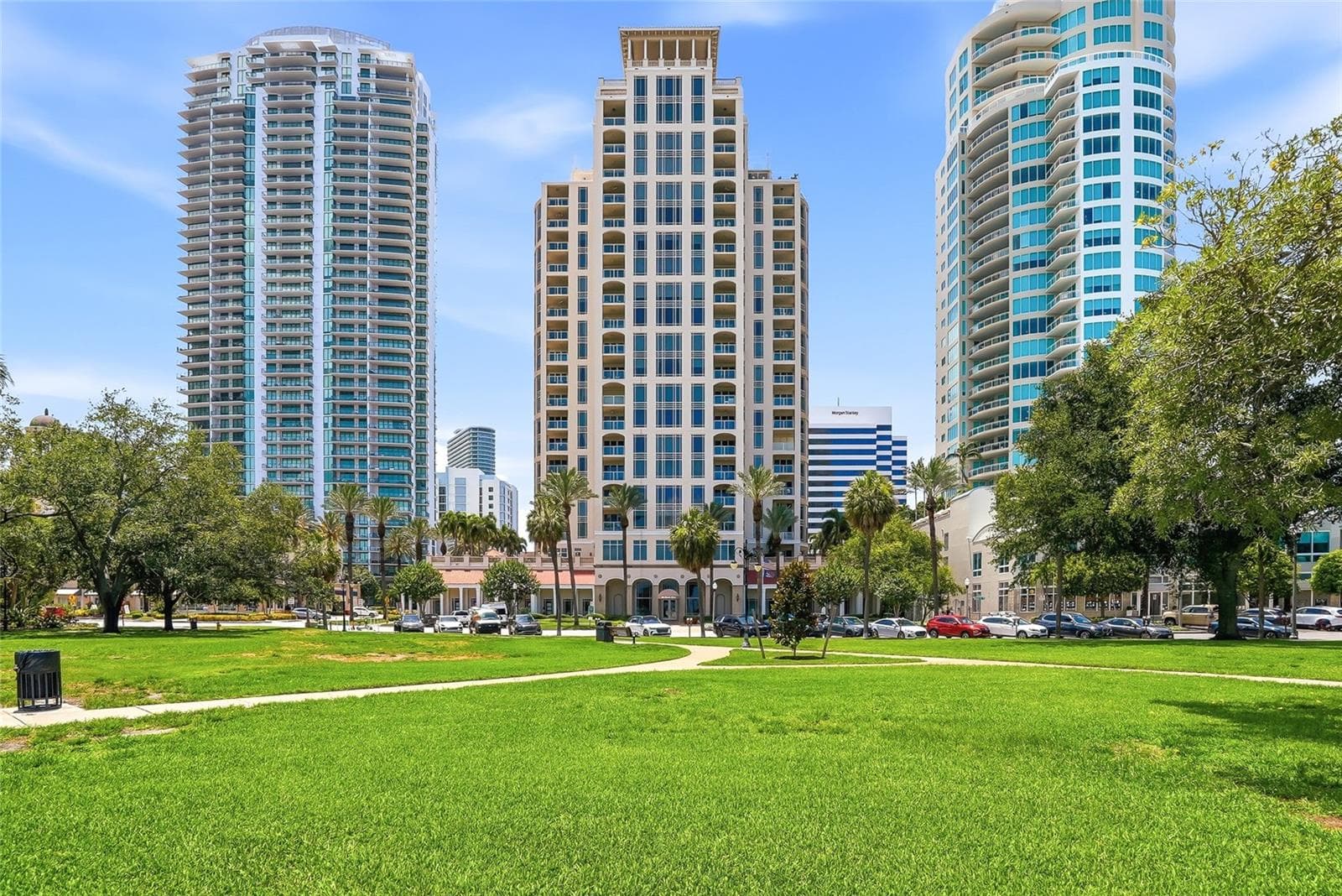 In a prime location on Beach Drive in downtown St Pete sits the luxury boutique condo, The Florencia. - 100 BEACH DR NE #301, ST PETERSBURG