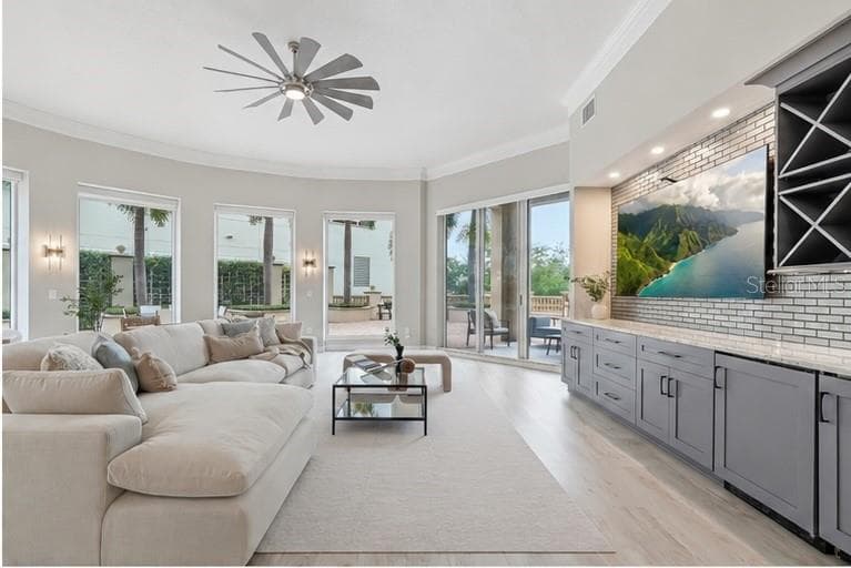 Condominium at 100 BEACH DR NE #301, ST PETERSBURG, photo 13 of 62