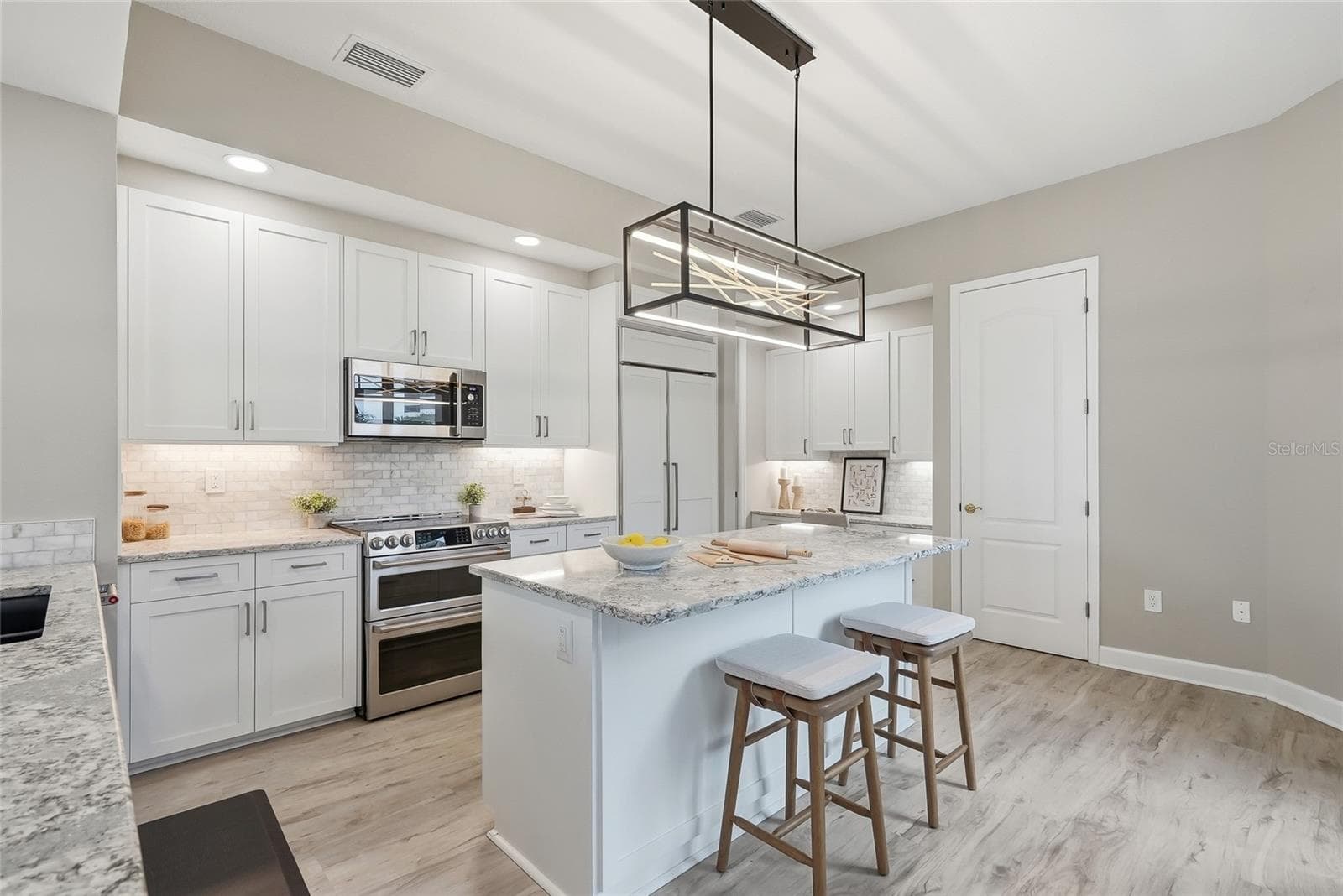 Condominium at 100 BEACH DR NE #301, ST PETERSBURG, photo 24 of 62