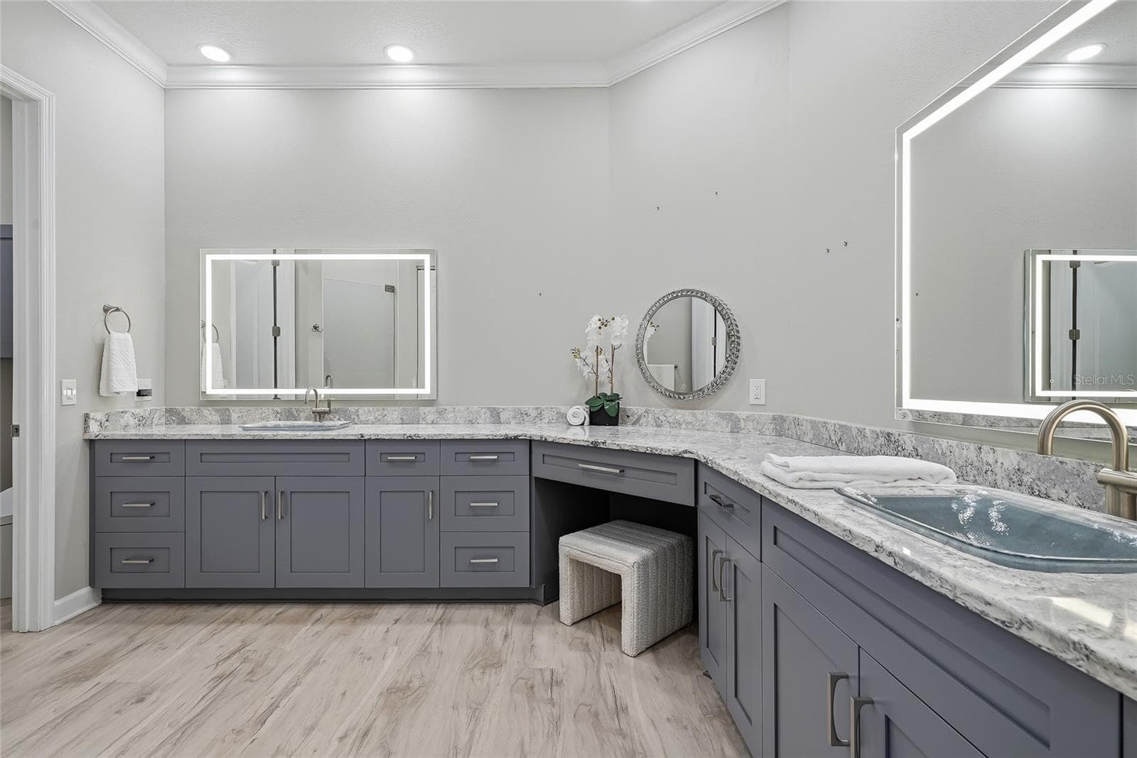 Condominium at 100 BEACH DR NE #301, ST PETERSBURG, photo 30 of 62