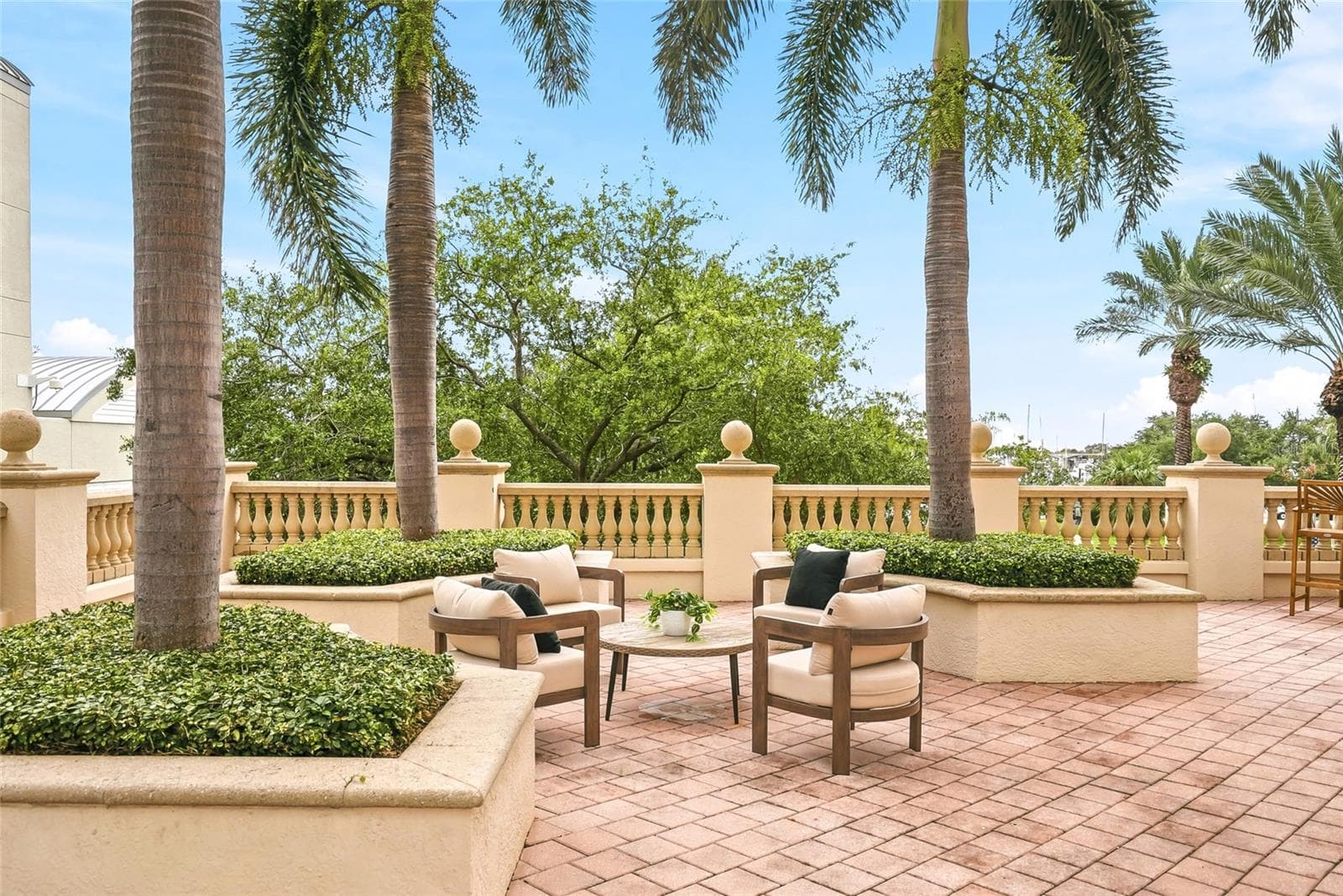 Condominium at 100 BEACH DR NE #301, ST PETERSBURG, photo 43 of 62