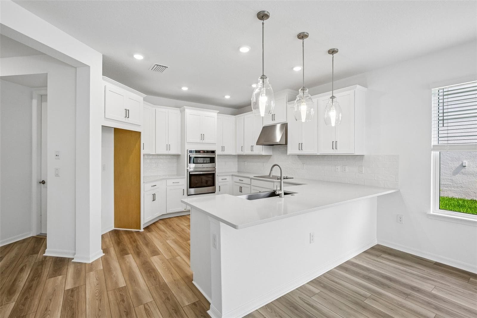 7012 Foxboro Way ~ Ready Now - 7012 FOXBORO WAY, NOKOMIS
