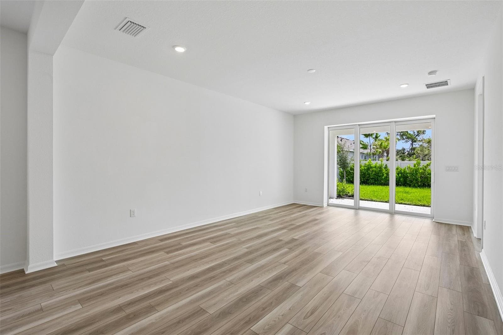 7012 Foxboro Way ~ Ready Now - 7012 FOXBORO WAY, NOKOMIS