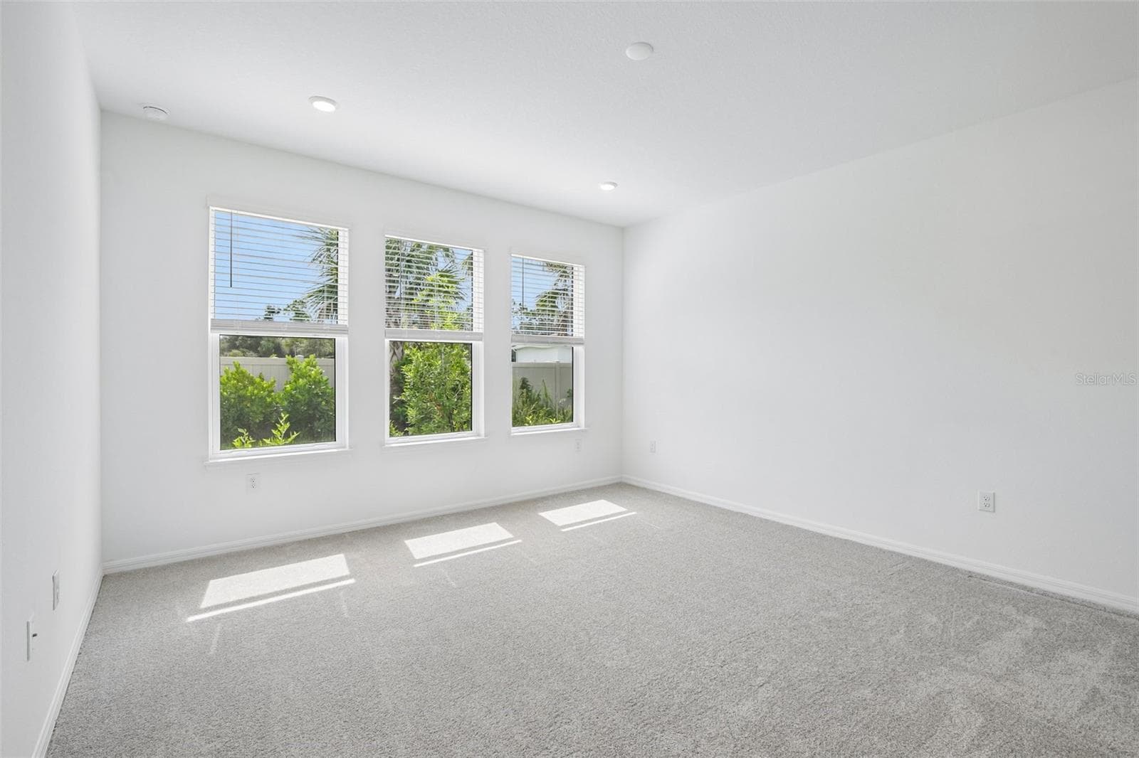 7012 Foxboro Way ~ Ready Now - 7012 FOXBORO WAY, NOKOMIS