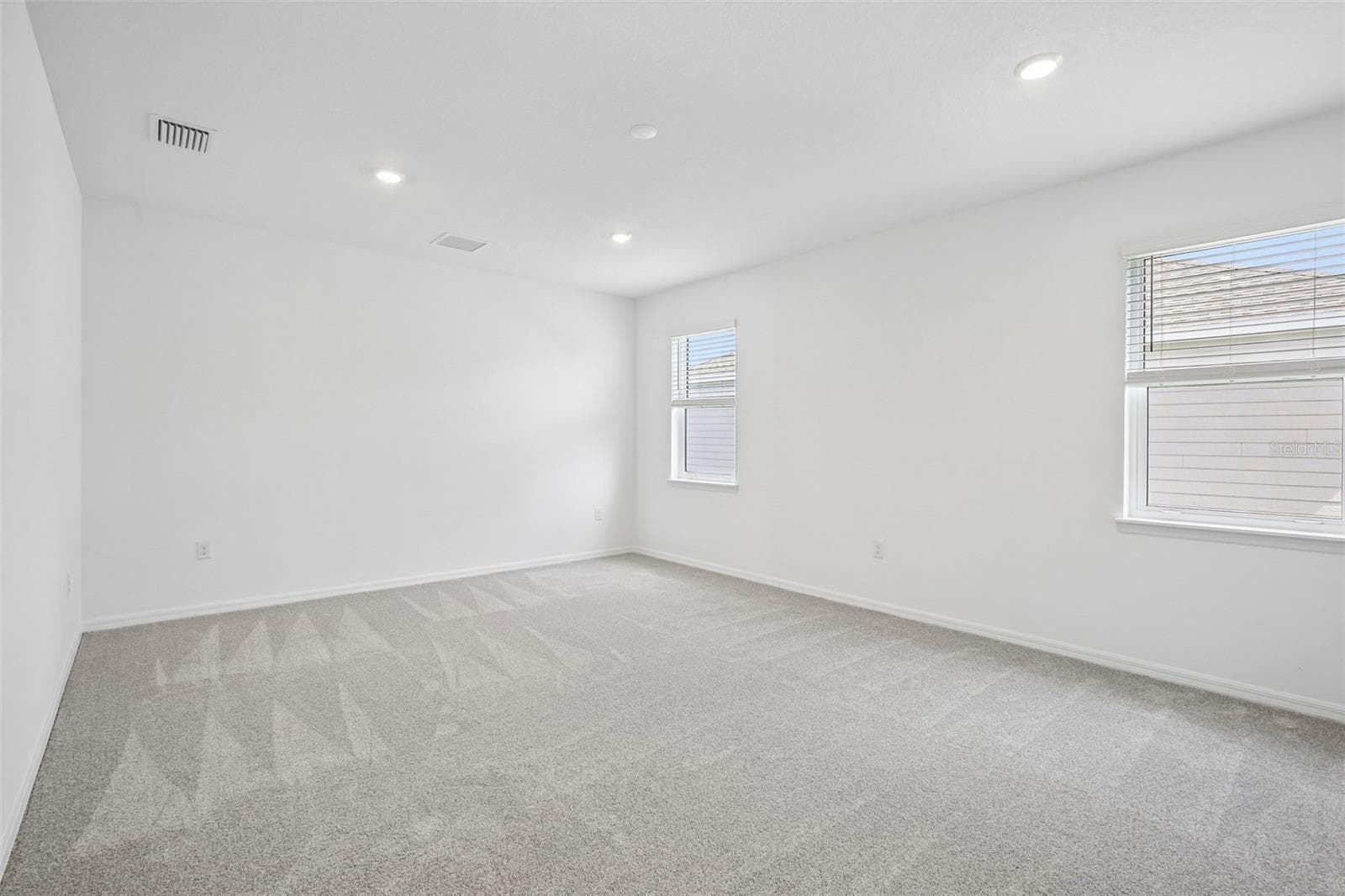 7012 Foxboro Way ~ Ready Now - 7012 FOXBORO WAY, NOKOMIS