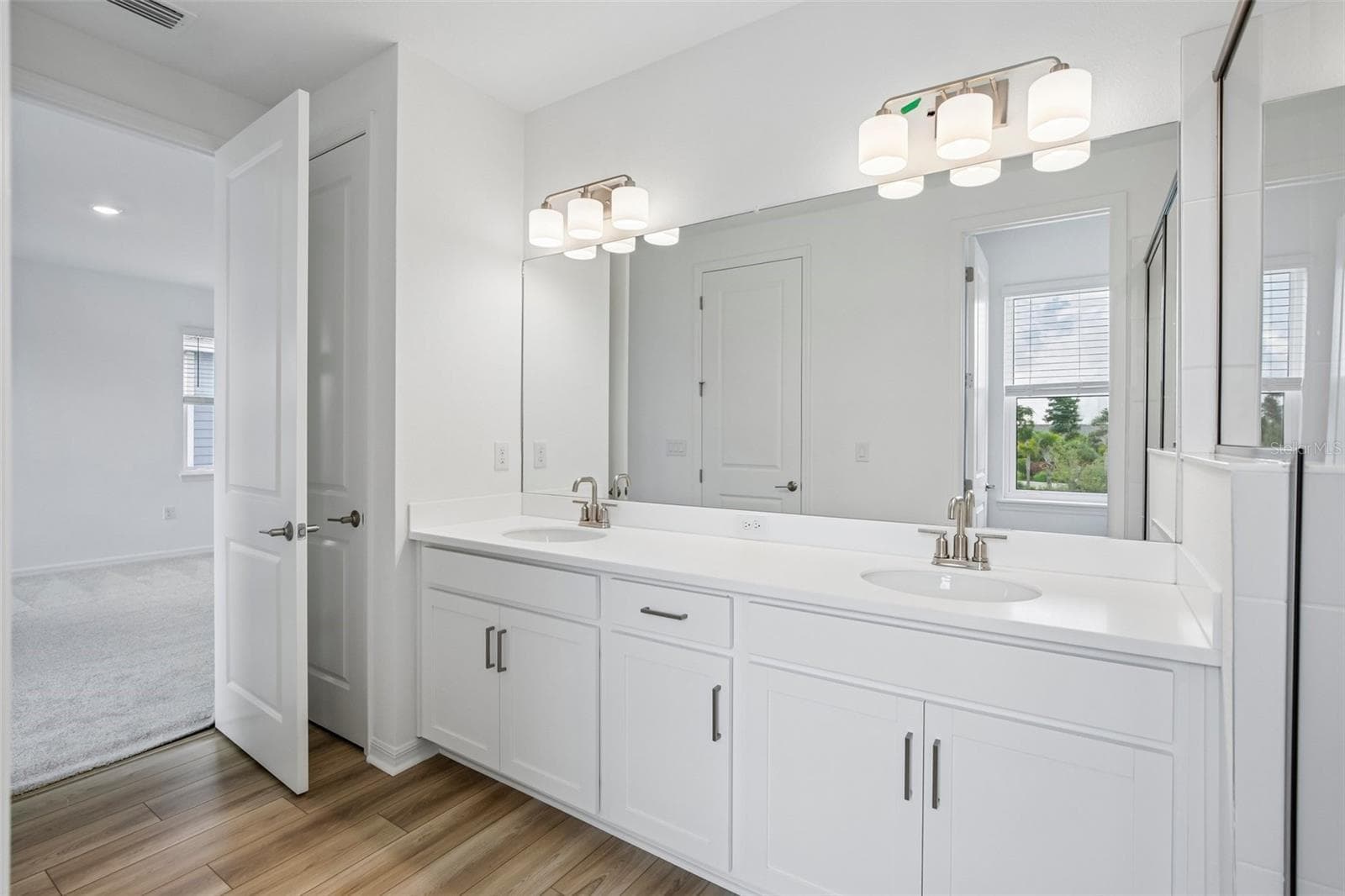 7012 Foxboro Way ~ Ready Now - 7012 FOXBORO WAY, NOKOMIS