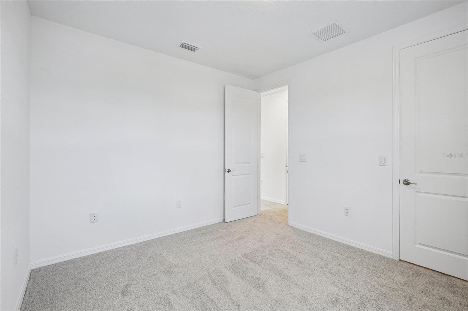 7012 Foxboro Way ~ Ready Now - 7012 FOXBORO WAY, NOKOMIS