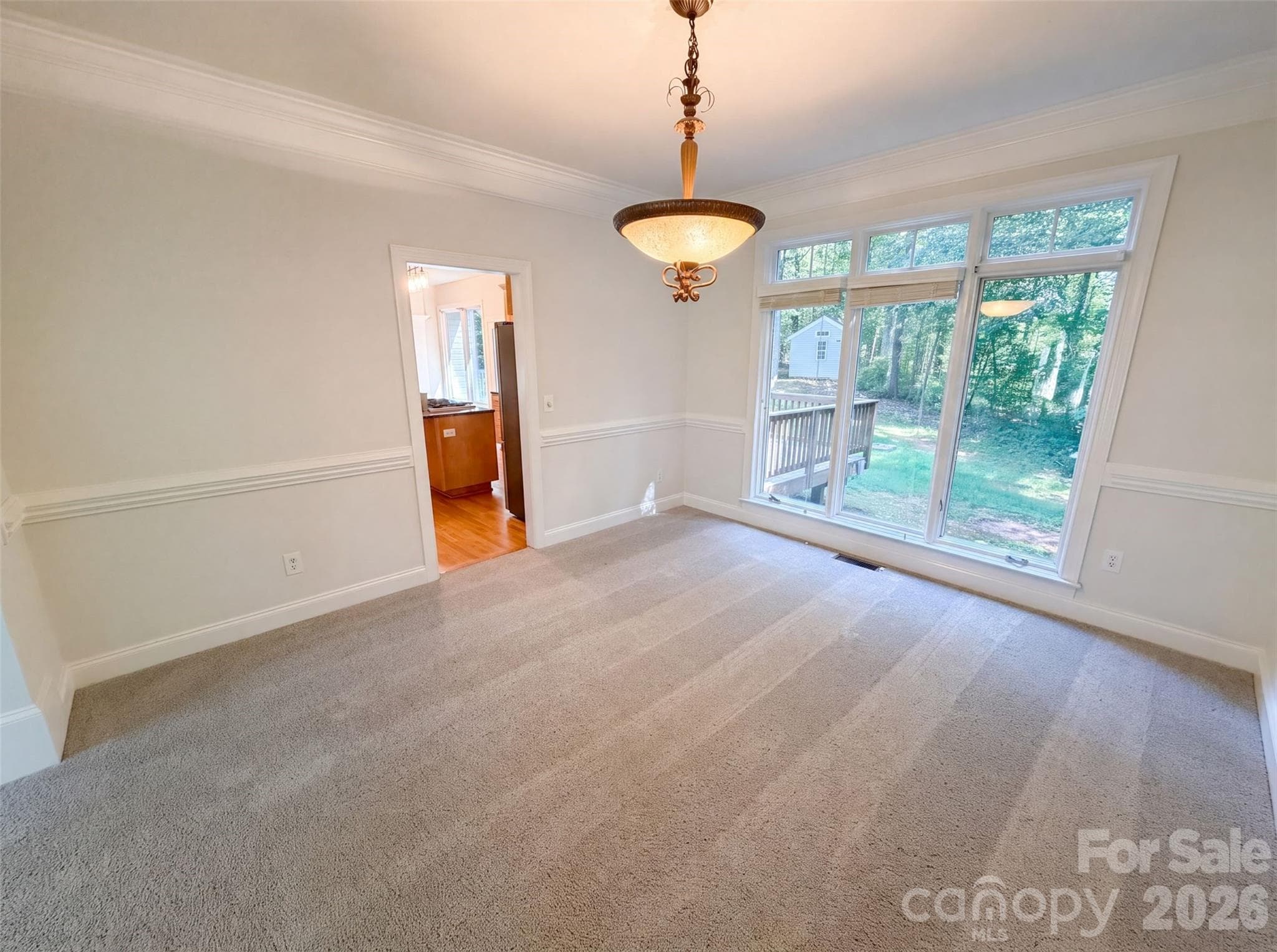 Single Family Residence at 10124 Windtree Lane, Charlotte, photo 10 of 31